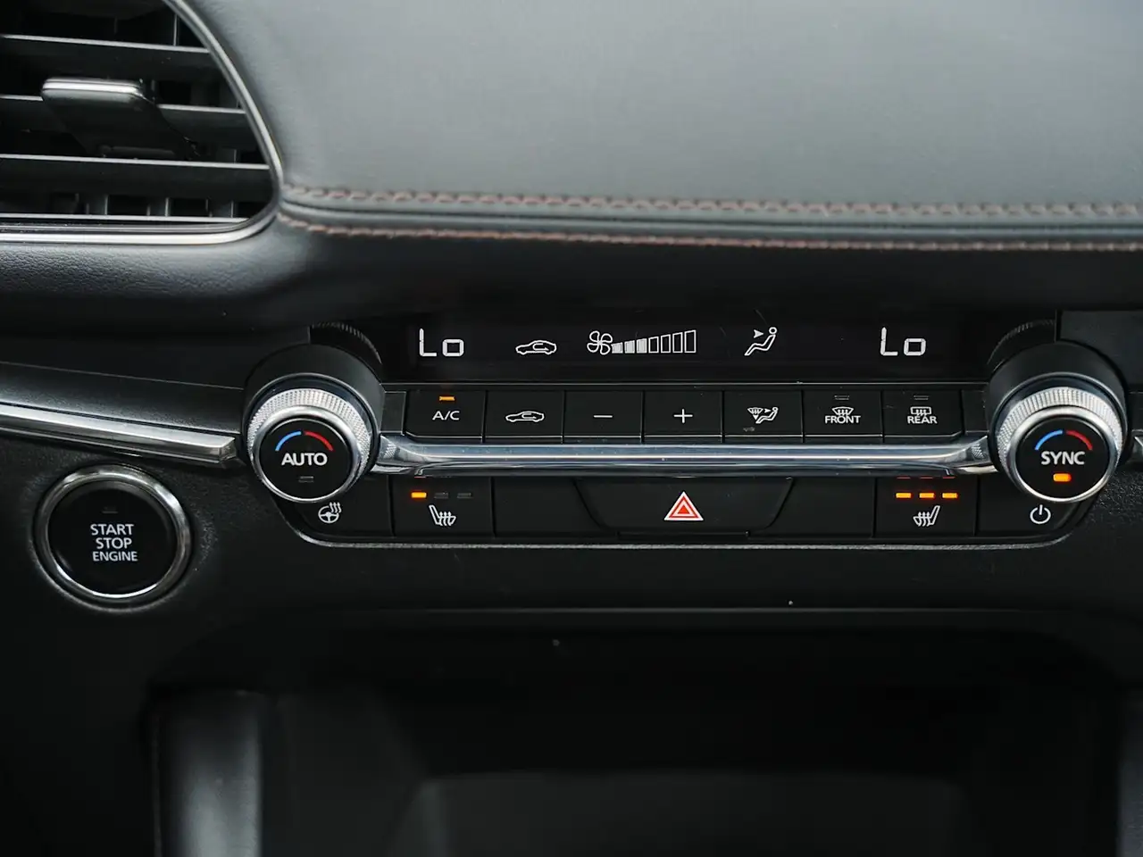 Mazda 3 снимка Mazda 3
