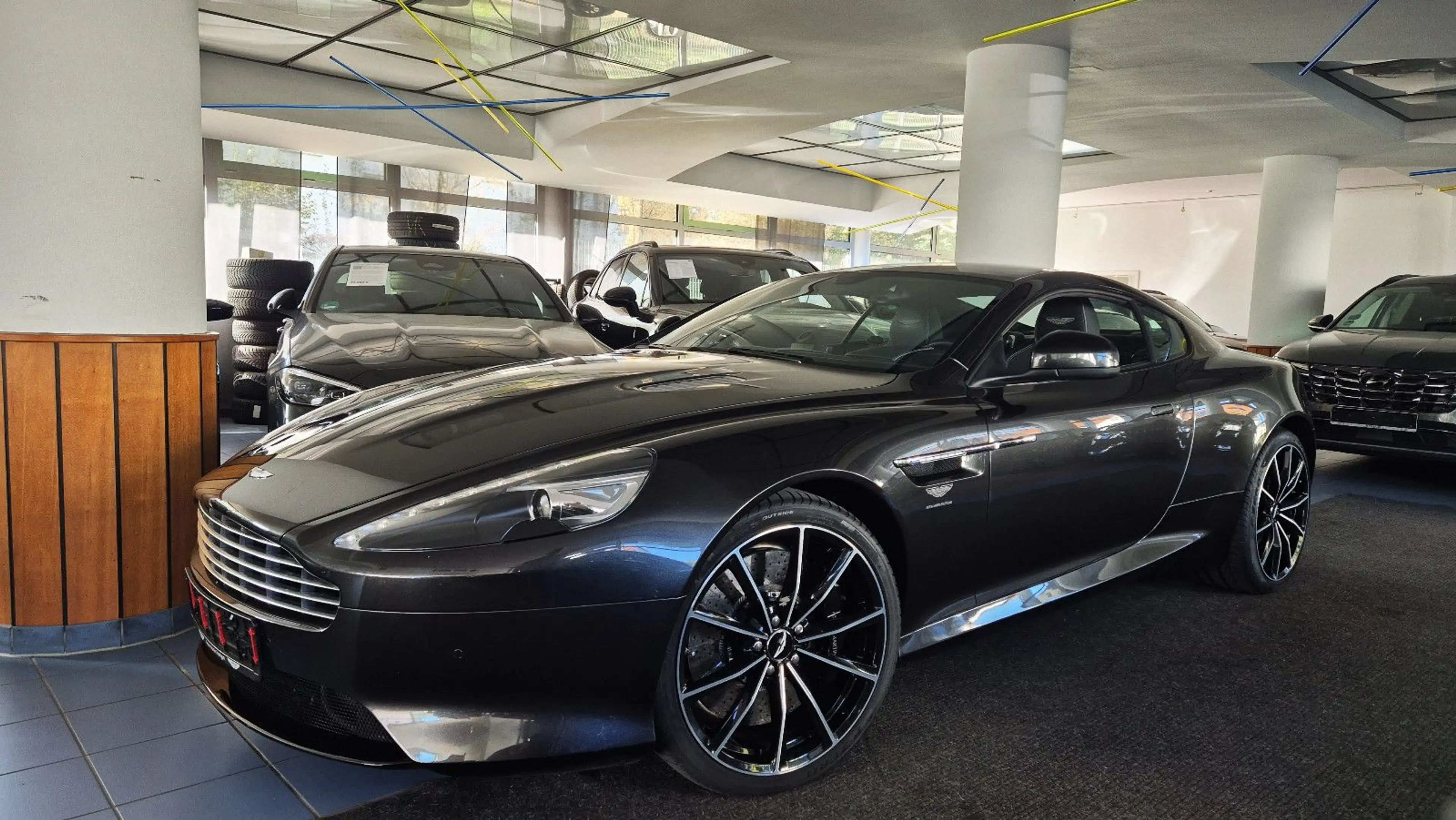 Aston Martin DB9 6.0 Coupe GT/dt.Fzg/1.Hd/17tkm/Scheckheftgep