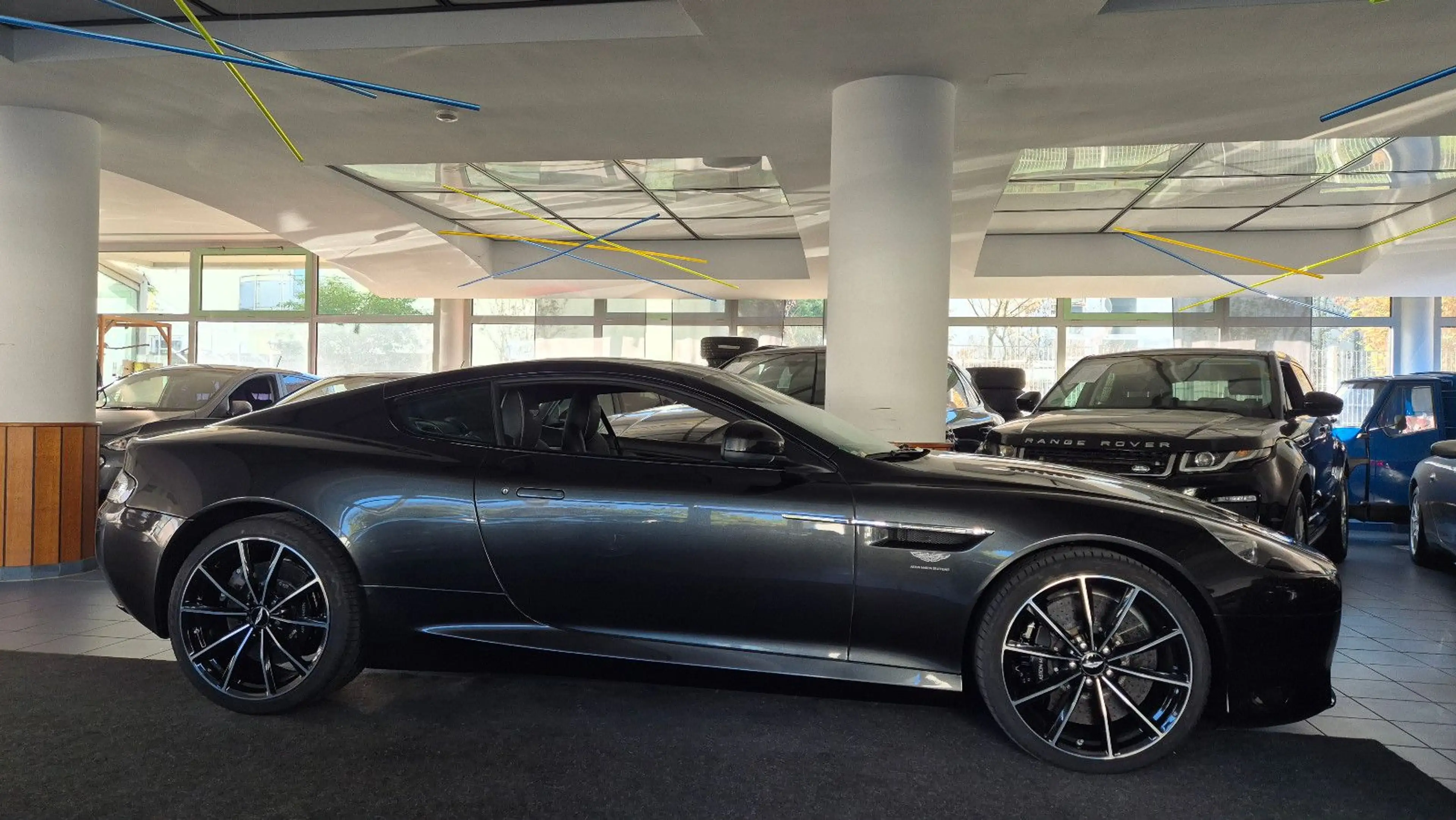 Aston Martin DB9 6.0 Coupe GT/dt.Fzg/1.Hd/17tkm/Scheckheftgep — photo 4