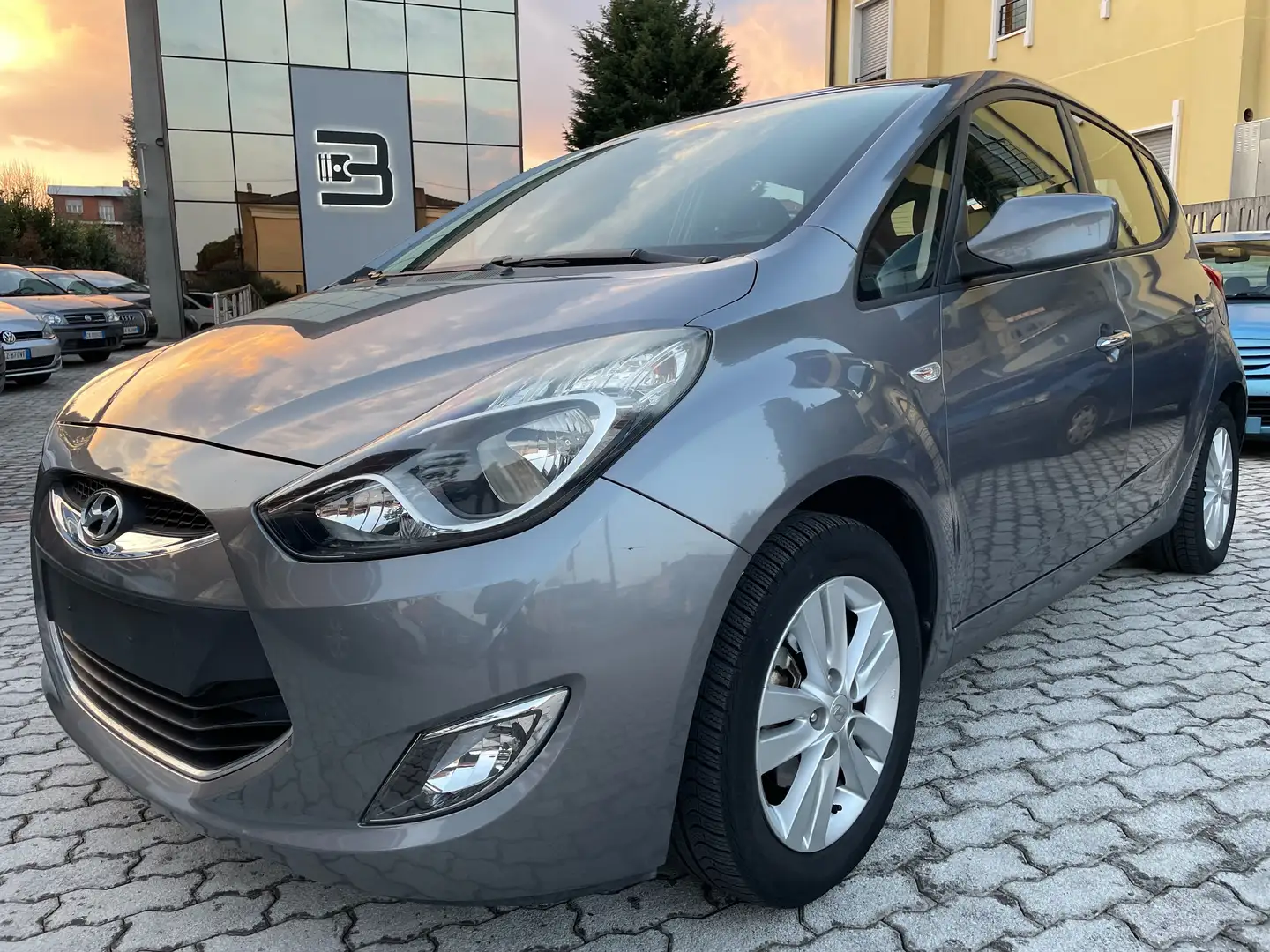 Hyundai iX20 ix20 1.4 Comfort CERCHI IN LEGA+VIVAVOCE Grigio - 1