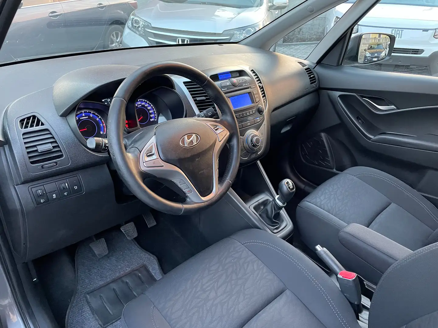 Hyundai iX20 ix20 1.4 Comfort CERCHI IN LEGA+VIVAVOCE Grigio - 2