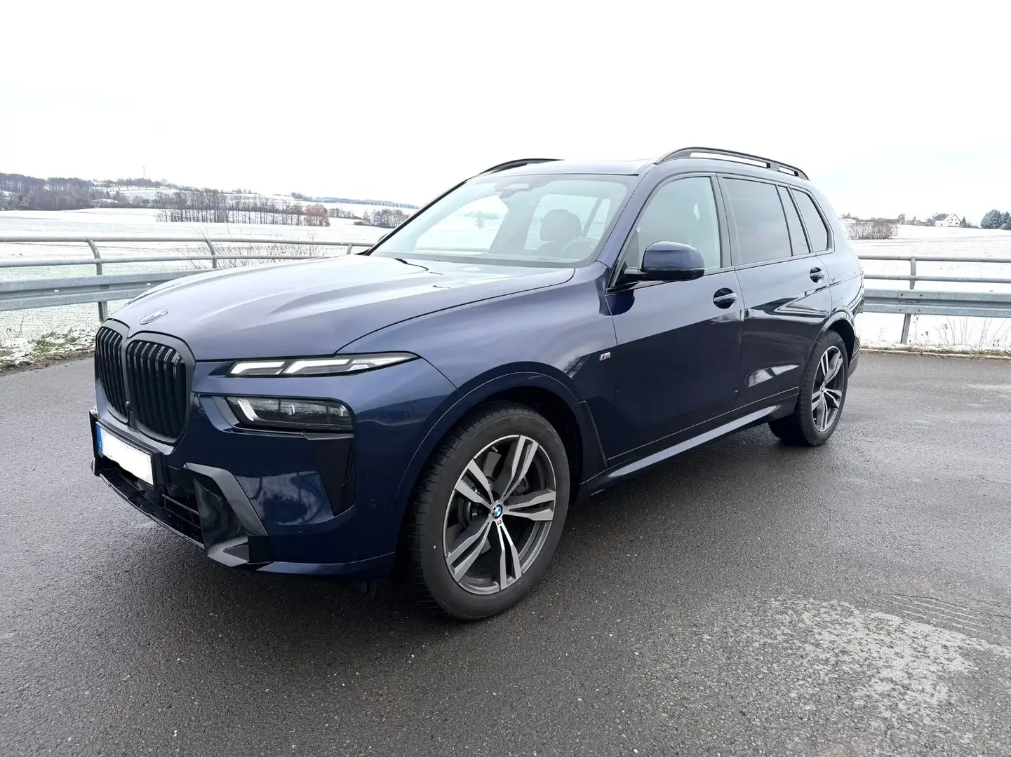 BMW X7 xDrive 40d M Sport Pro 360° Pano H&K Sound Blau - 1