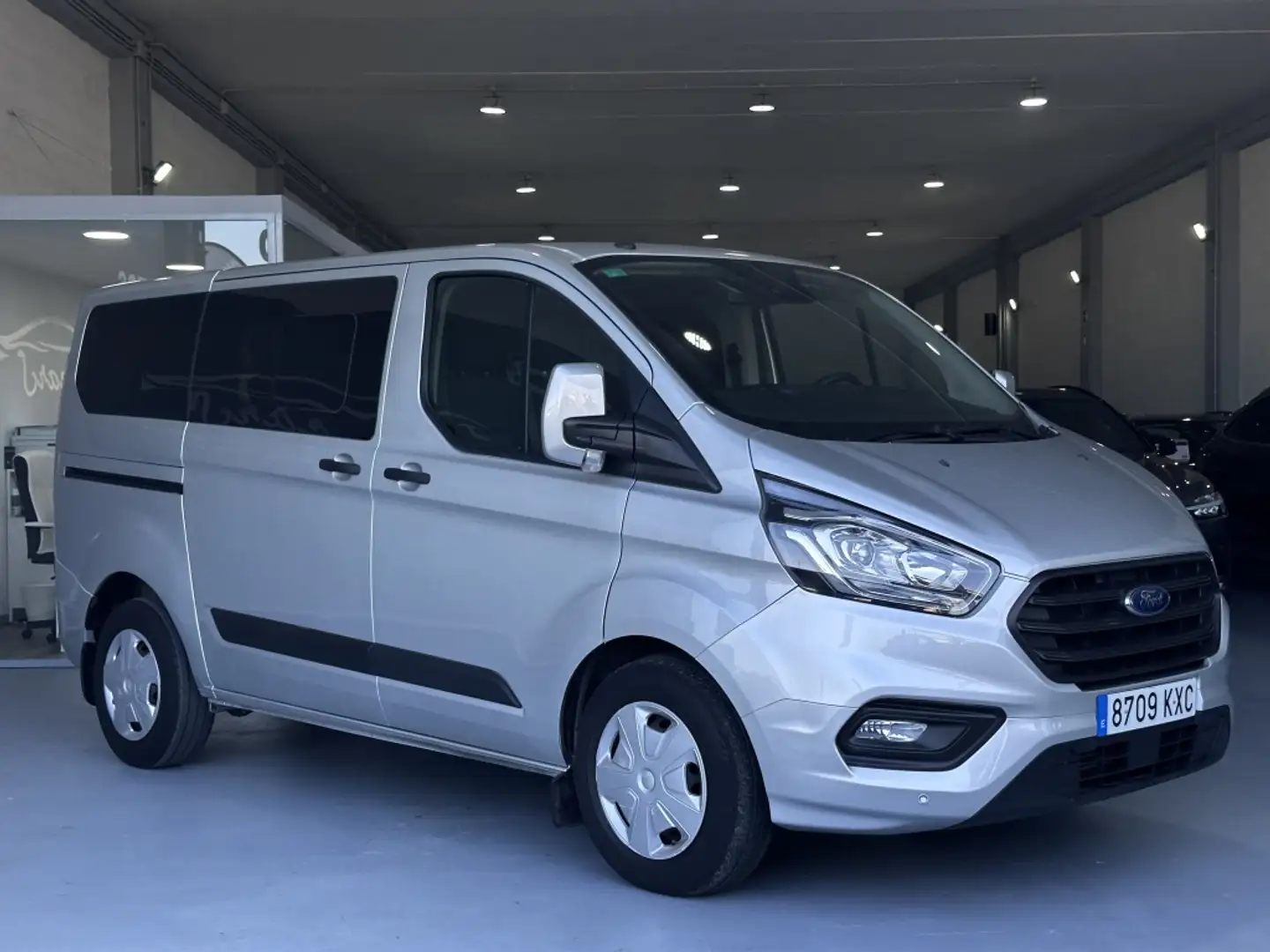 Ford Transit Custom FT 320 L1 Kombi Ambiente 130 Gris - 2