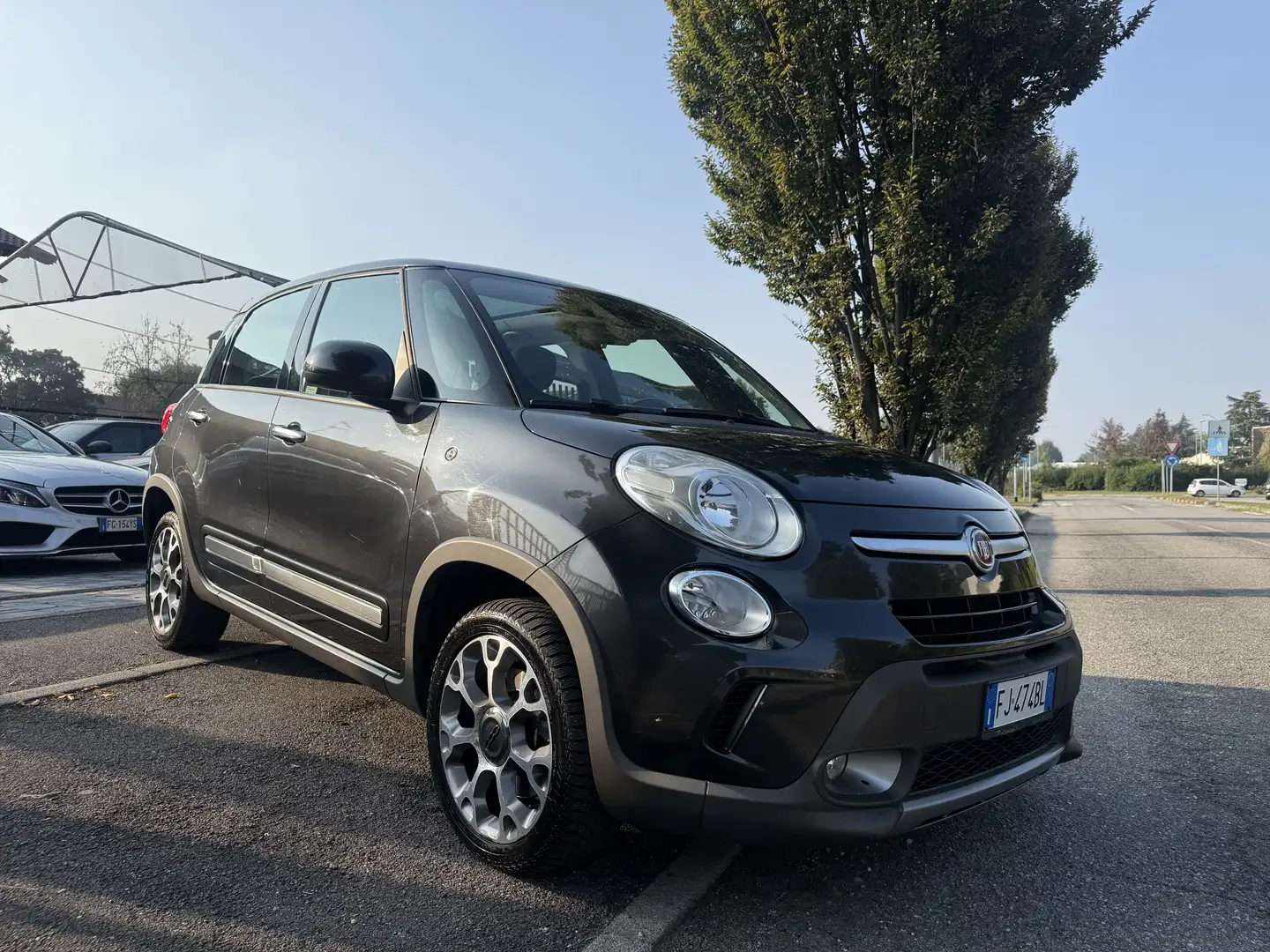 Fiat 500L 1.4 tjt Trekking Gpl 120cv Grigio - 1