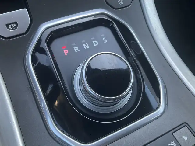 Land Rover Range Rover Evoque view 4