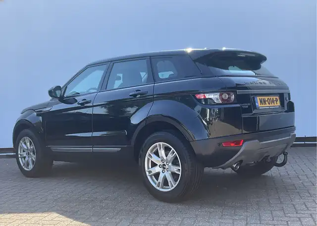 Land Rover Range Rover Evoque view 2