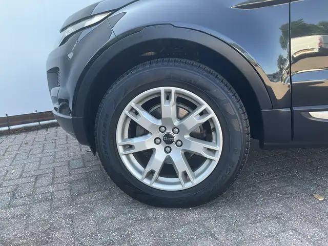 Land Rover Range Rover Evoque view 12