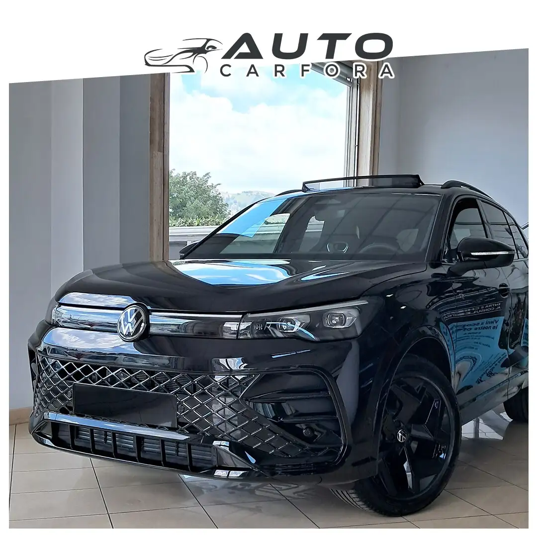 Volkswagen Tiguan 2.0 150cv DSG R-Line black pack |tetto matrix r19 Fekete - 2