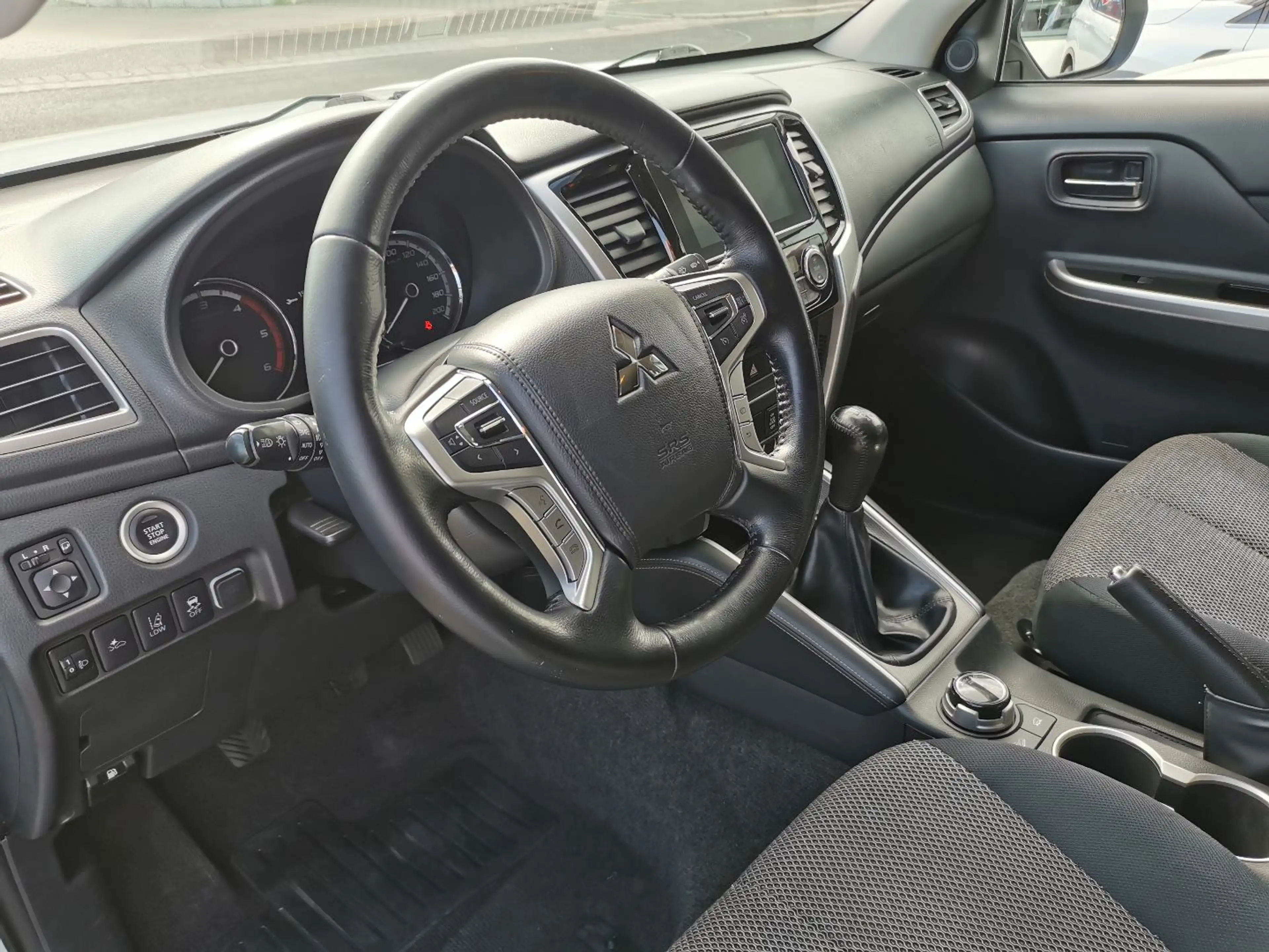 Mitsubishi L200 DK Intro Edition 2.2 Mwst ausw. AHK,Wanne,Standh. — photo 11