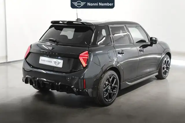 MINI Hatch view 3