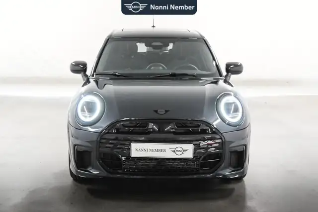 MINI Hatch view 2
