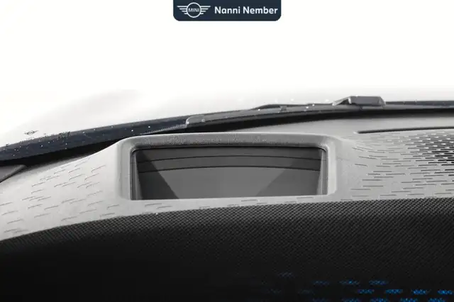 MINI Hatch view 15