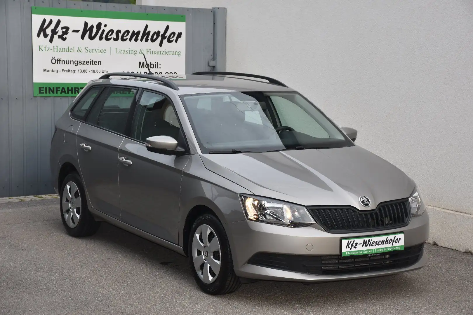 Skoda Fabia Active / Sitzheizung / Service + Bremse + Reifen Gelb - 1