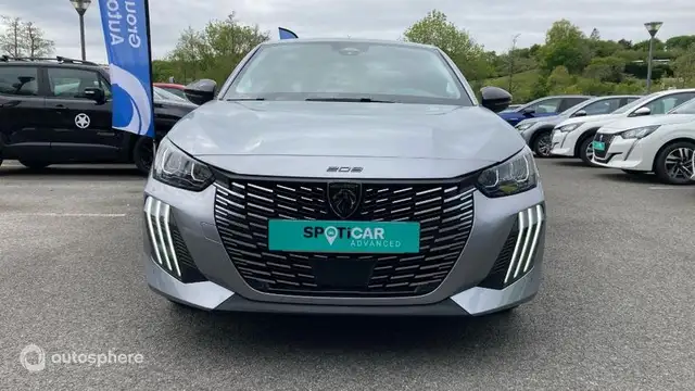 Peugeot 208 view 2