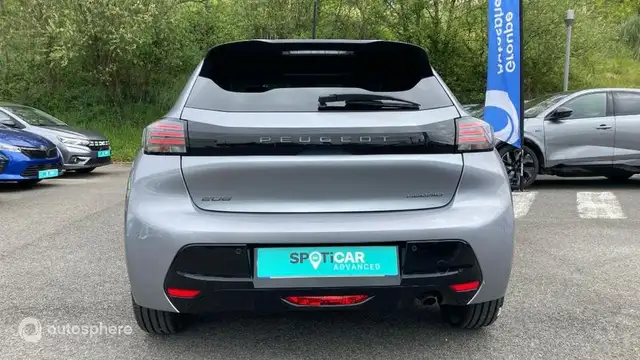 Peugeot 208 view 6