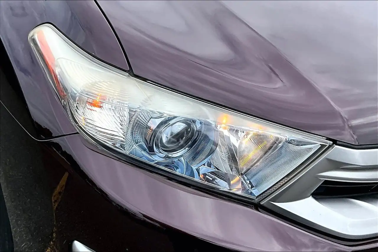 Toyota Highlander снимка Toyota Highlander