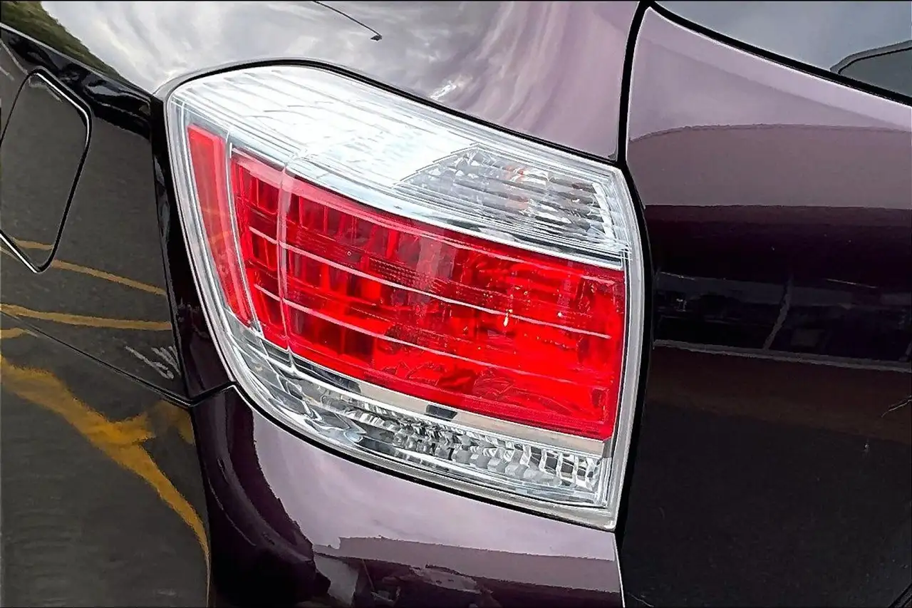 Toyota Highlander снимка Toyota Highlander
