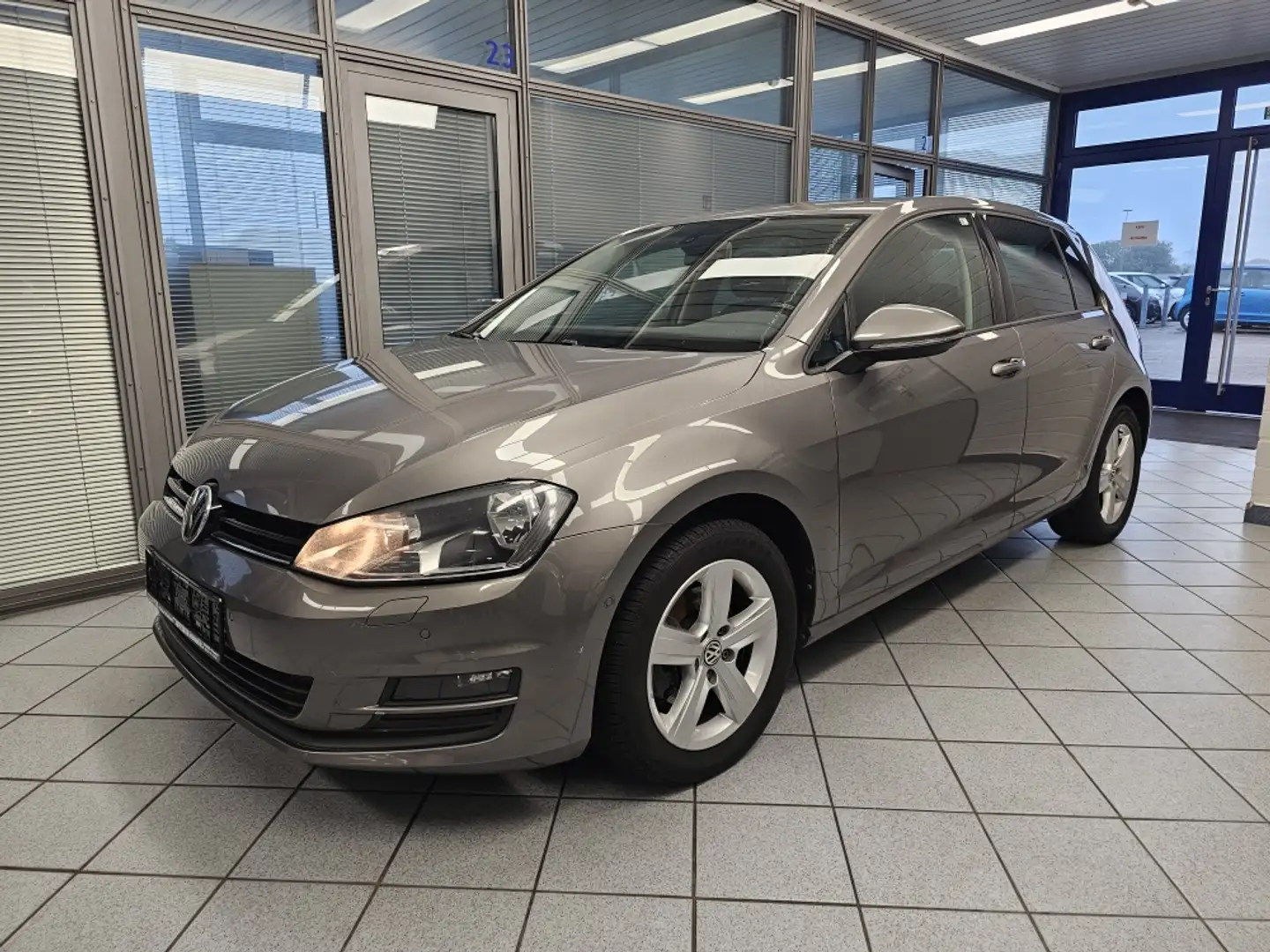 Volkswagen Golf Comfortline Motorprobleme Grau - 2