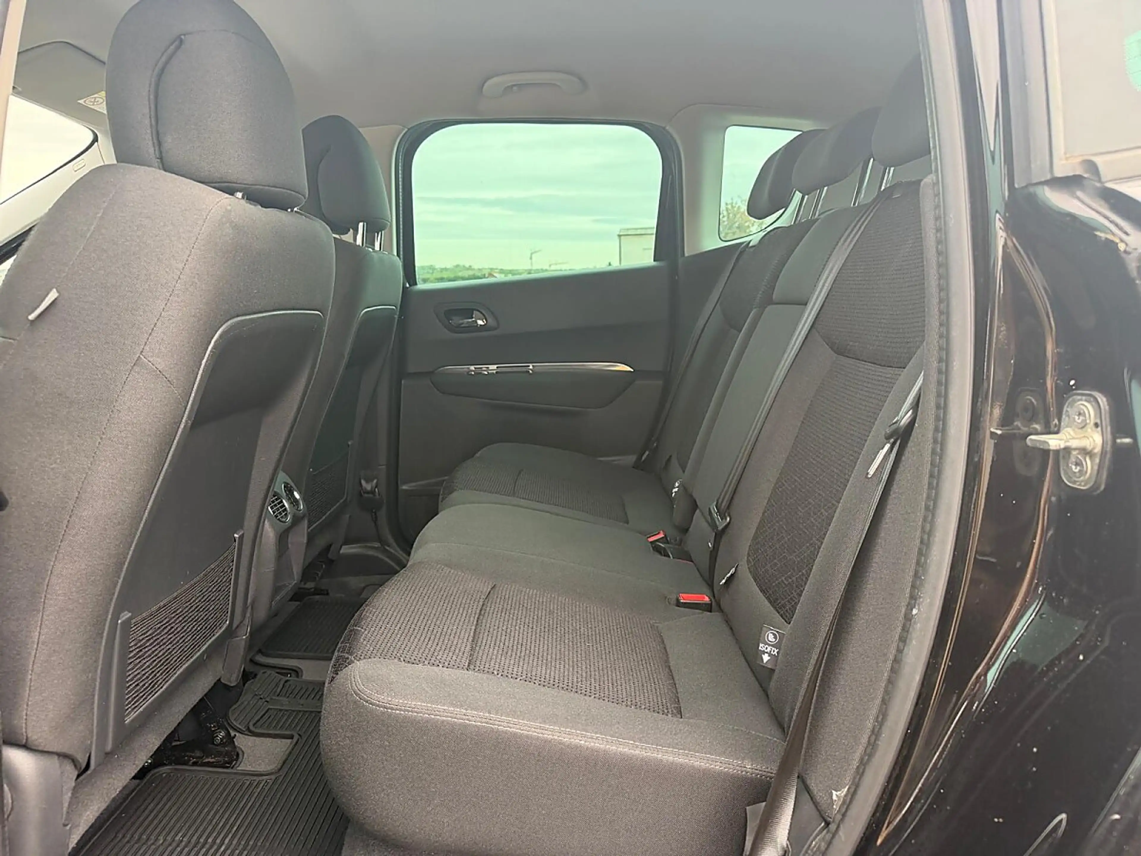 Peugeot 3008 1,6 BlueHDi 120 S&S 6-Gang ECO Style — photo 15