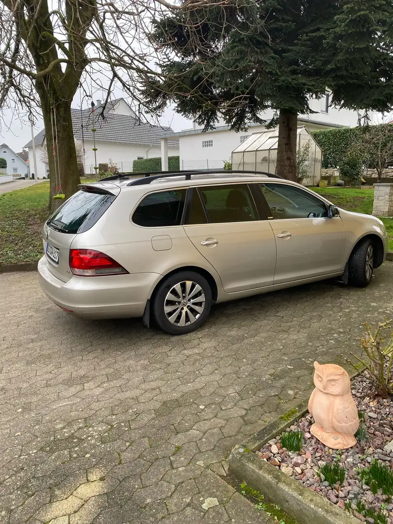 Volkswagen Golf Variant 1.6 TDI DPF DSG 7 Style TÜV 03.2026 Beige - 2