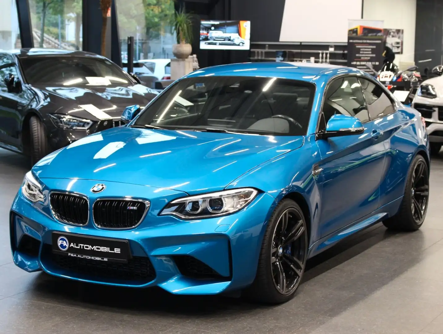 BMW M2 Coupé*1.Hand*Kamera*Harman-Kardon Blau - 1