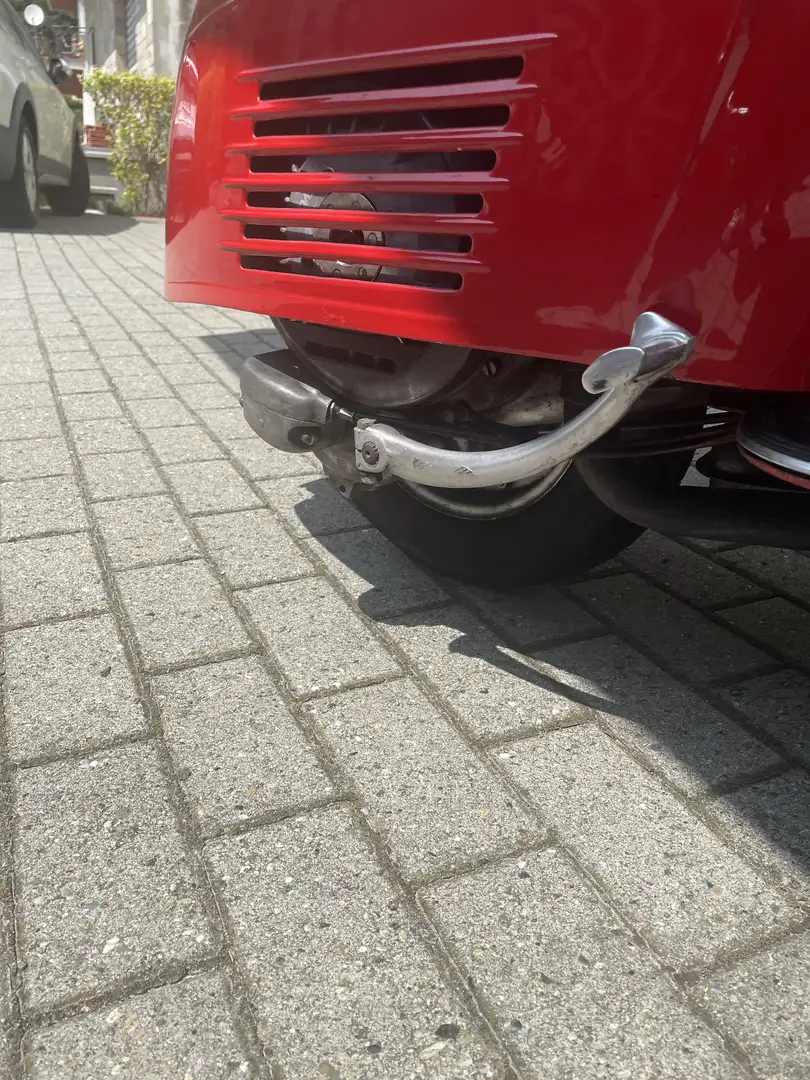 Vespa 125 GTR - 2