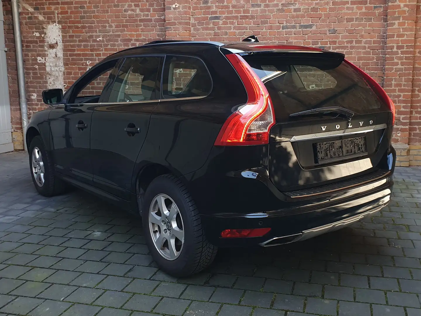 Volvo XC60 XC60 Diesel D4, Panorama, ACC, Euro 6, AHK, Xenon Black - 2