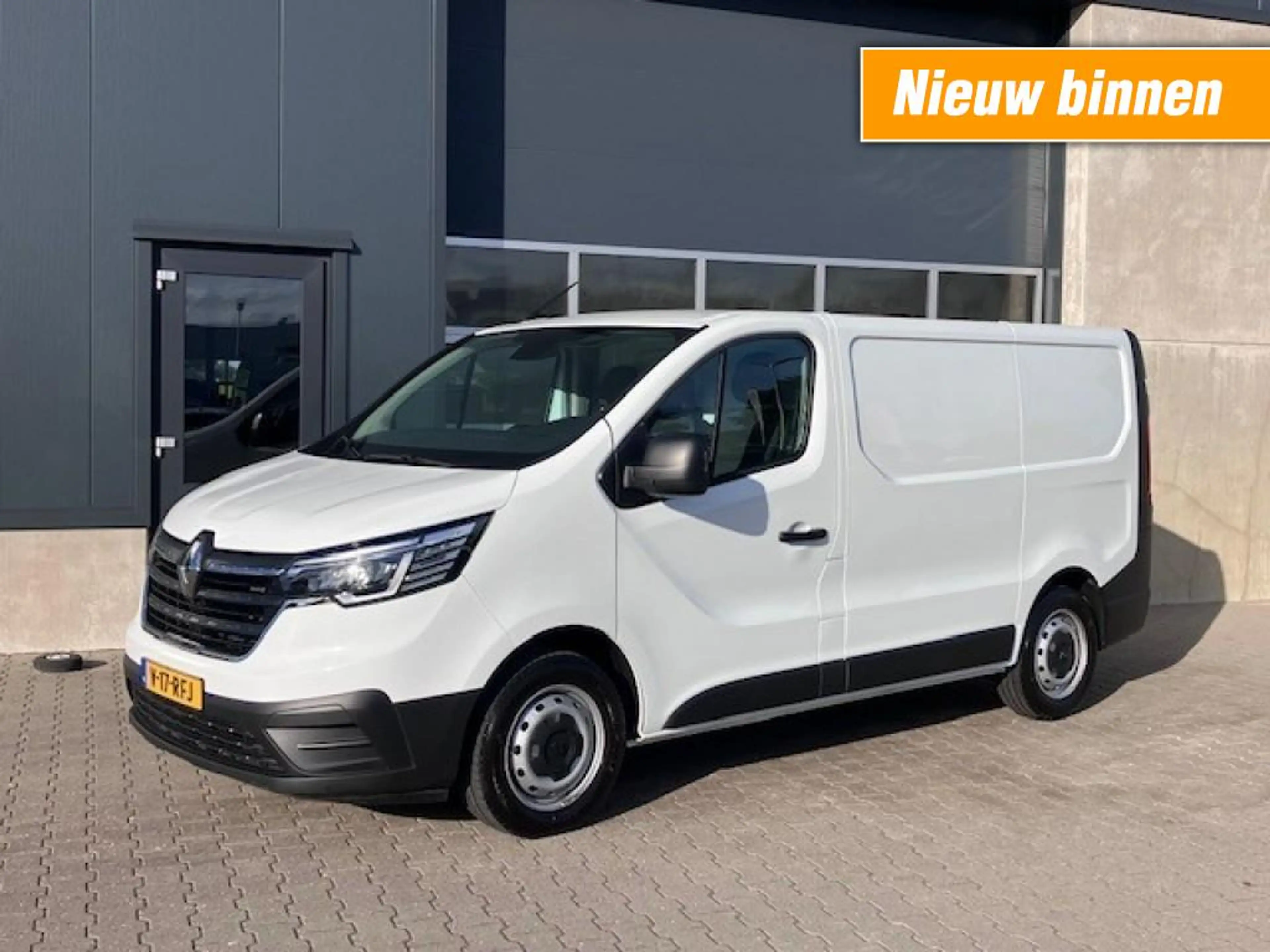 Renault Trafic 2.0 D 130pk  L1H1 - betimmering
