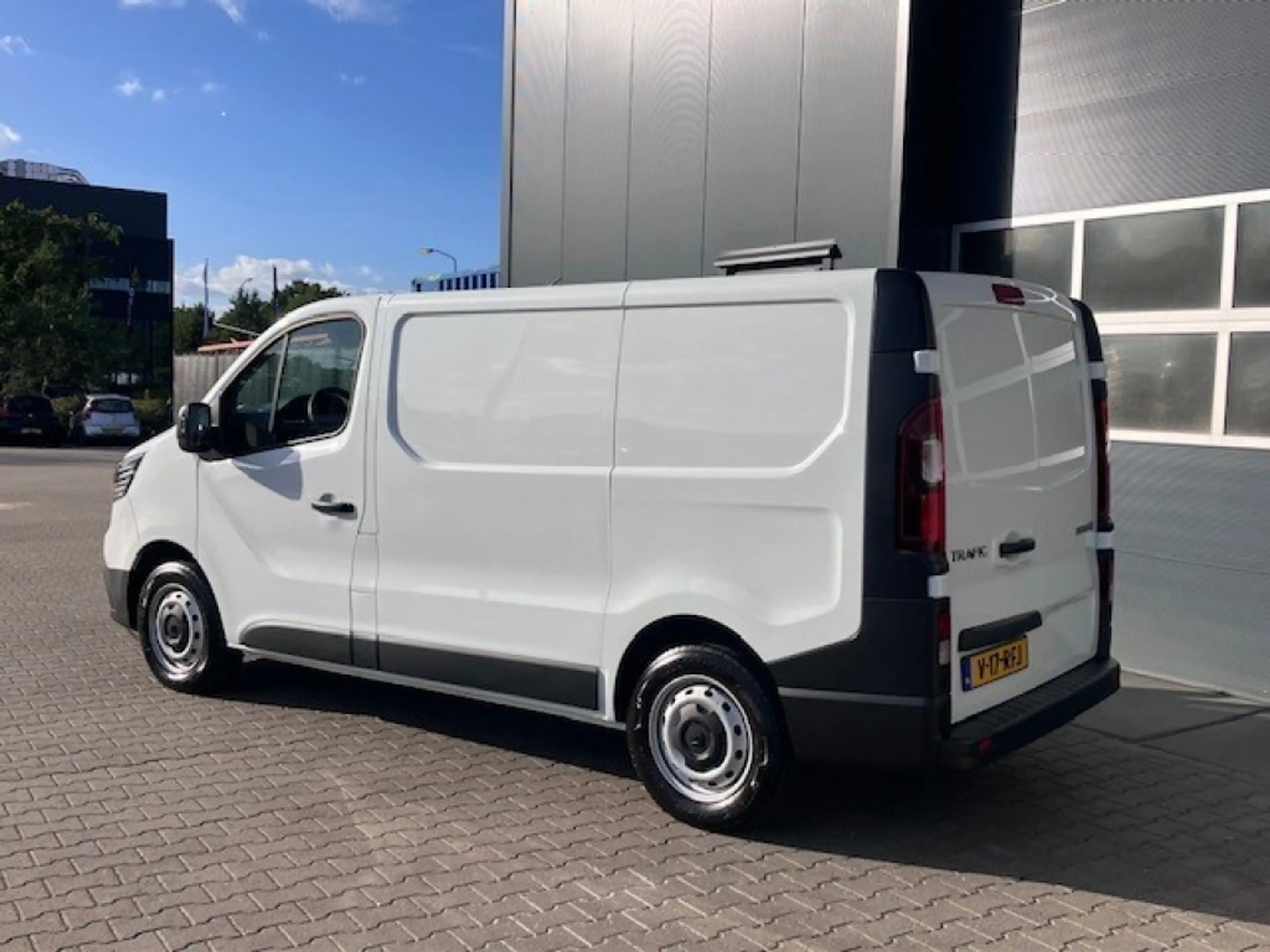 Renault Trafic 2.0 D 130pk  L1H1 - betimmering — photo 3