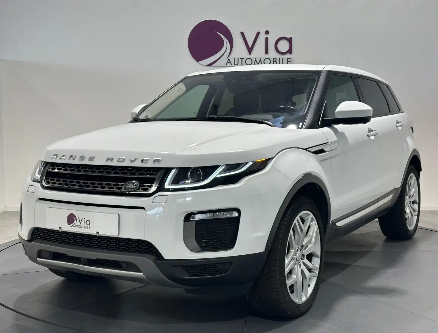 Land Rover Range Rover Evoque Mark III TD4 150 HSE BVA, Toit pano, Audio Meridian, attelage ... Blanc - 1