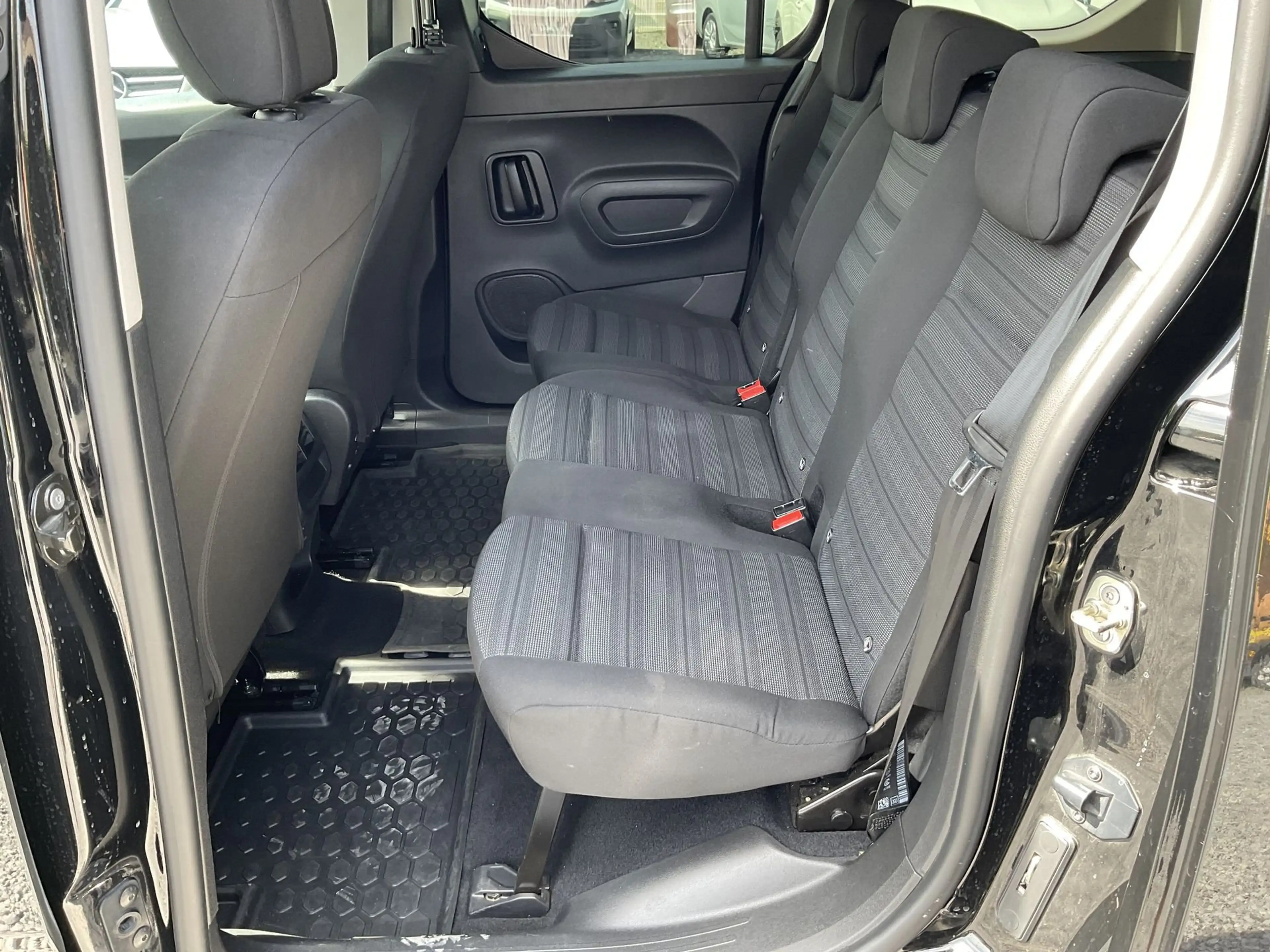 Opel Combo Elegance 1.2 Benzine Turbo 110 Pk M6 ! GPS,Camera& sensoren,... — photo 14