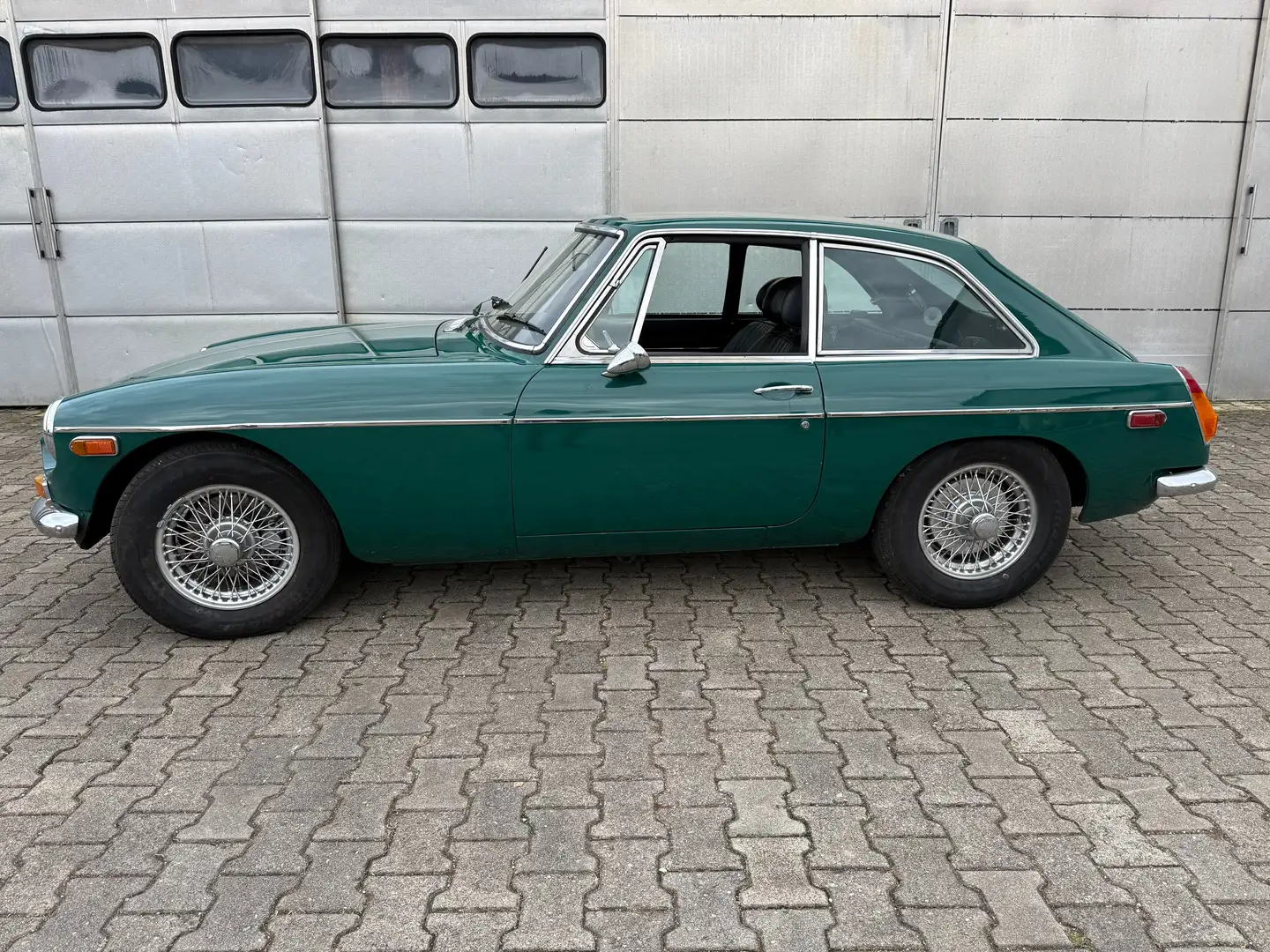 MG MGB GT - Oldtimer mit H-Zulassung Grün - 2