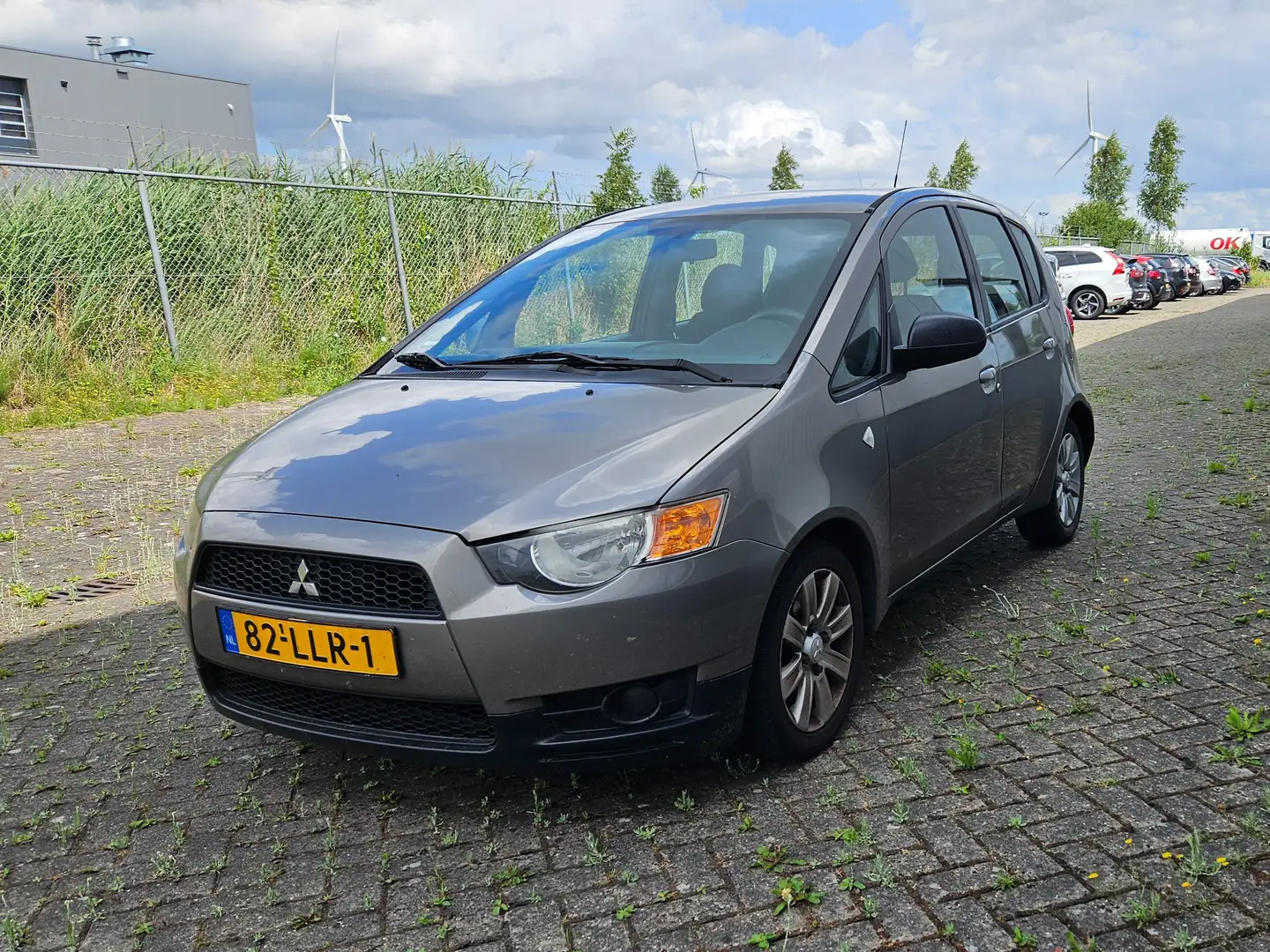 Mitsubishi Colt Colt 1.1 Edition One Grijs - 1