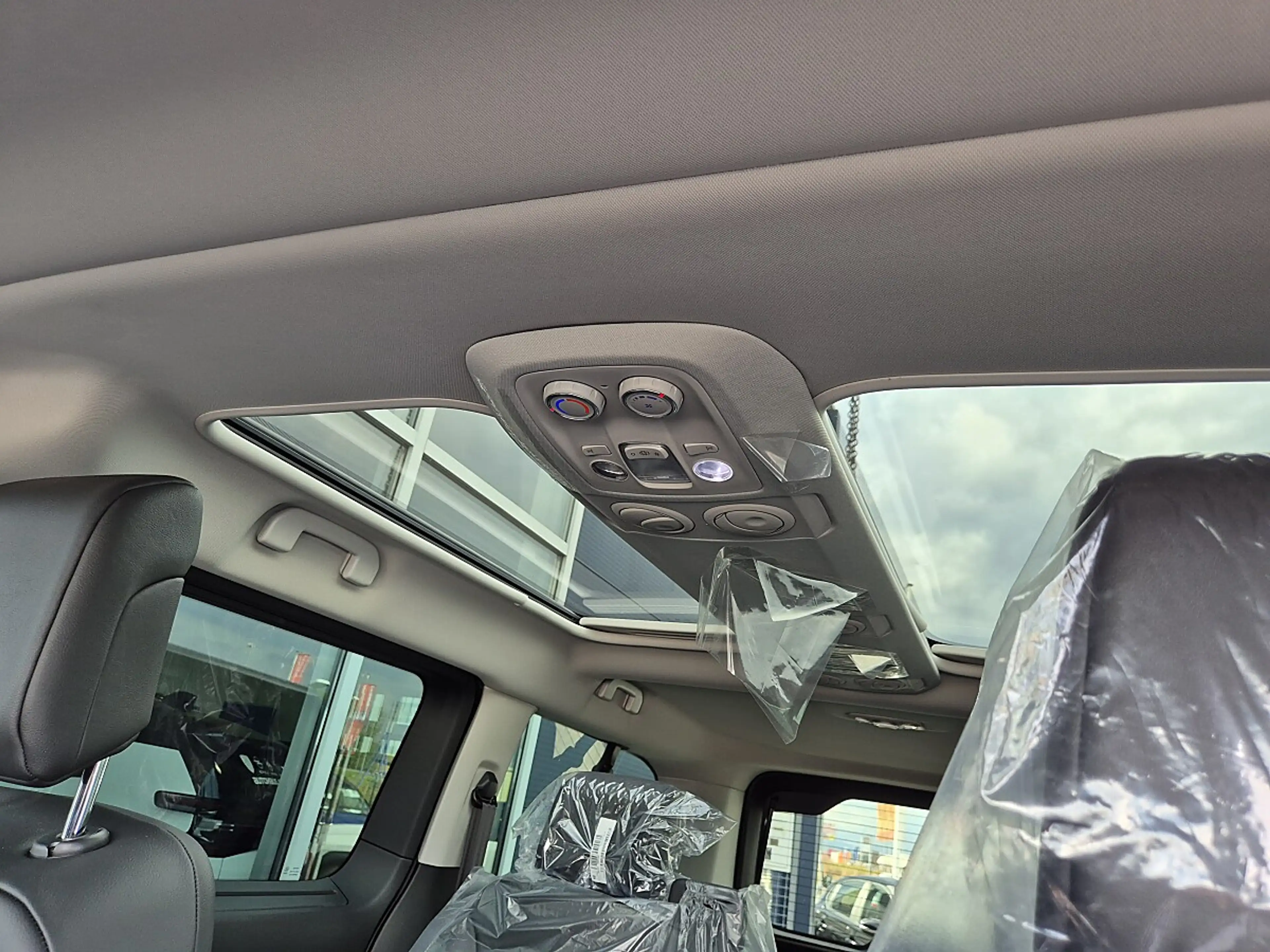 Citroen Spacetourer BlueHDI 180 S&S EAT8 XL Business Lounge *7-Sitzer* — photo 13