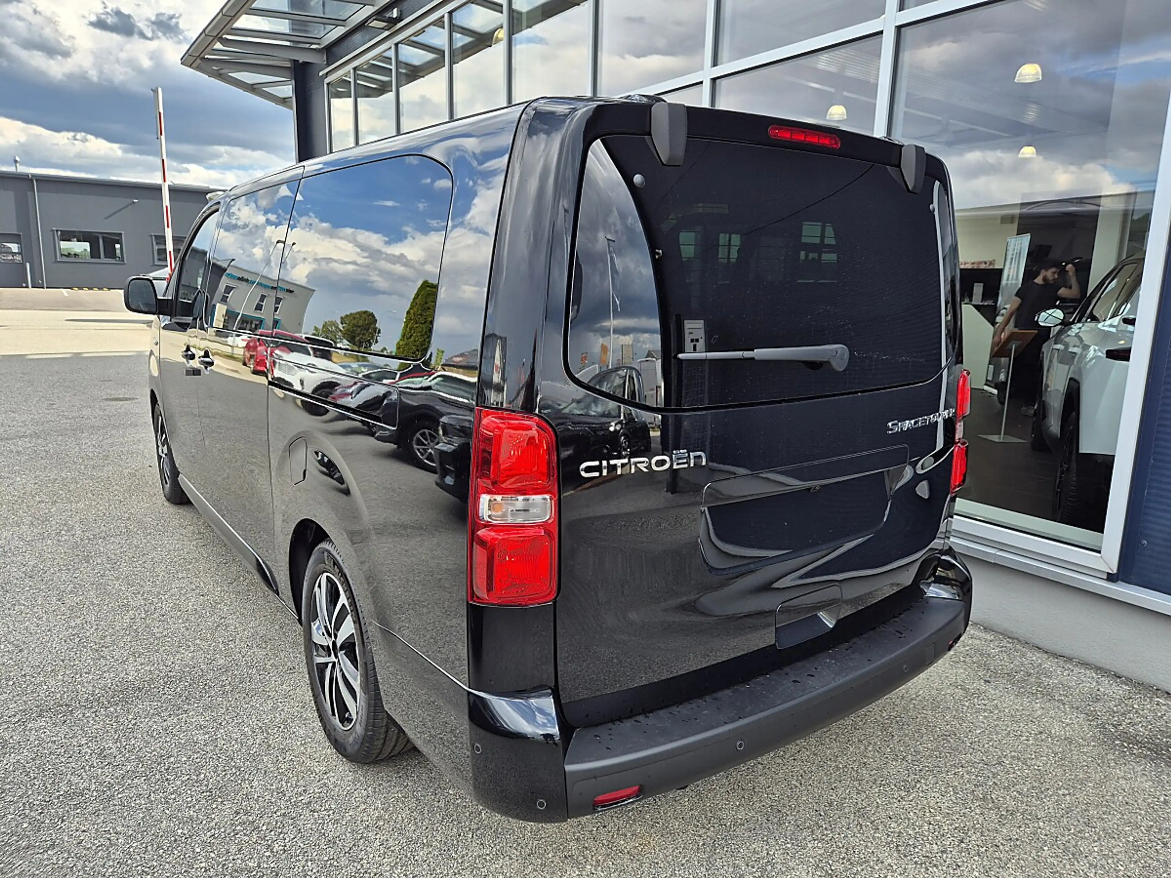 Citroen Spacetourer BlueHDI 180 S&S EAT8 XL Business Lounge *7-Sitzer* — photo 4
