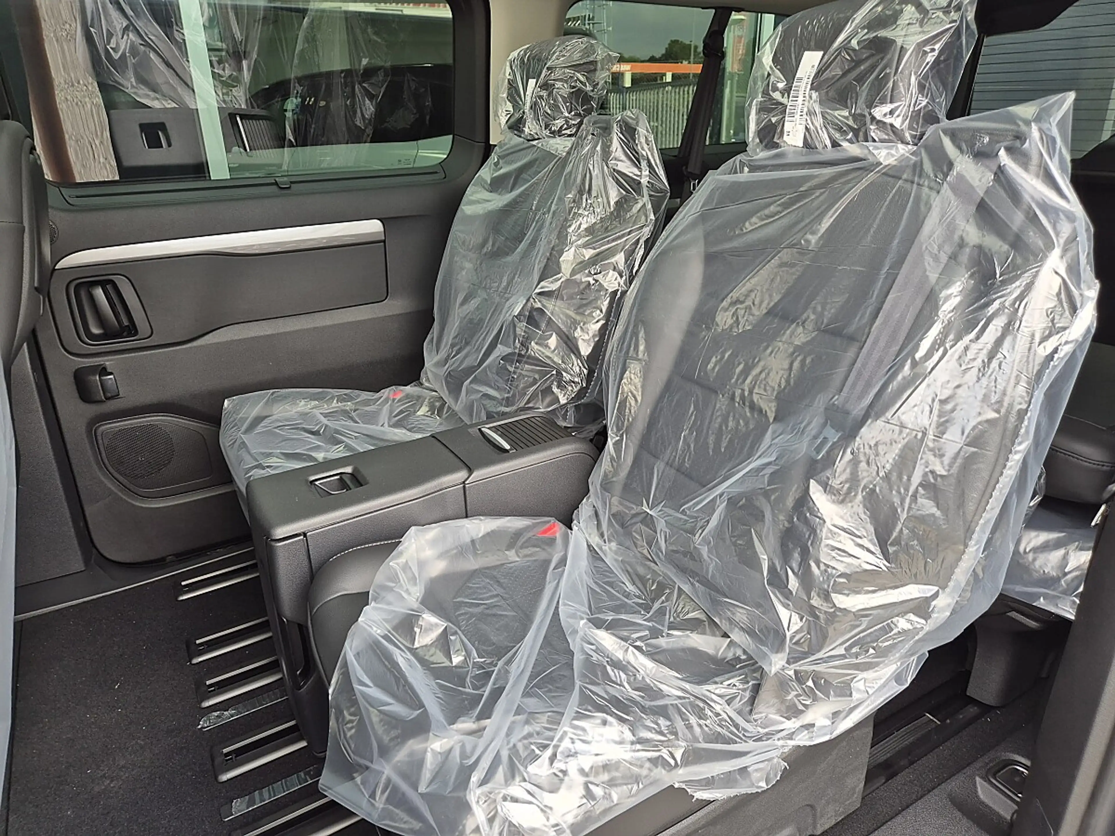 Citroen Spacetourer BlueHDI 180 S&S EAT8 XL Business Lounge *7-Sitzer* — photo 14