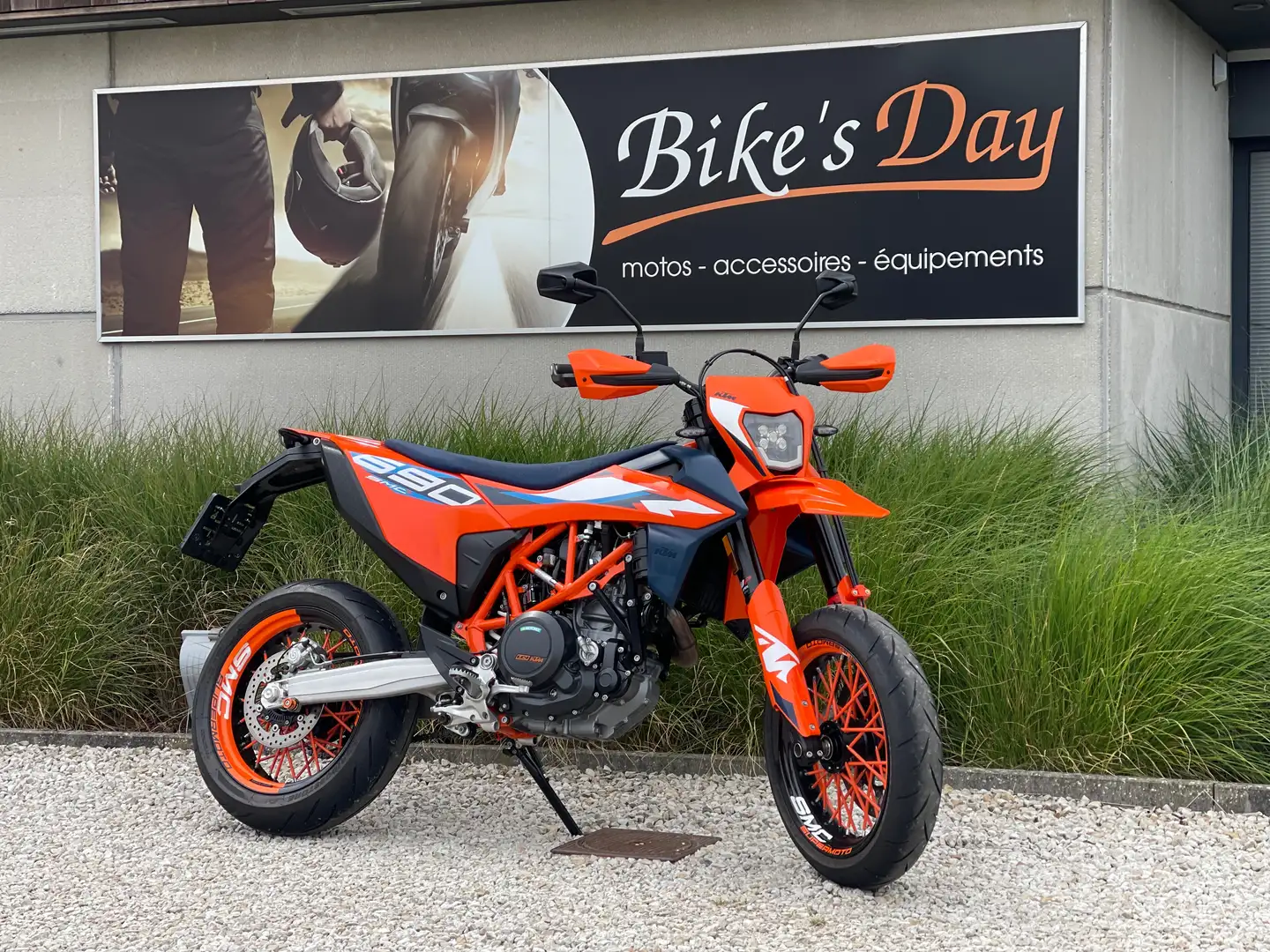 KTM 690 SMC R - 1