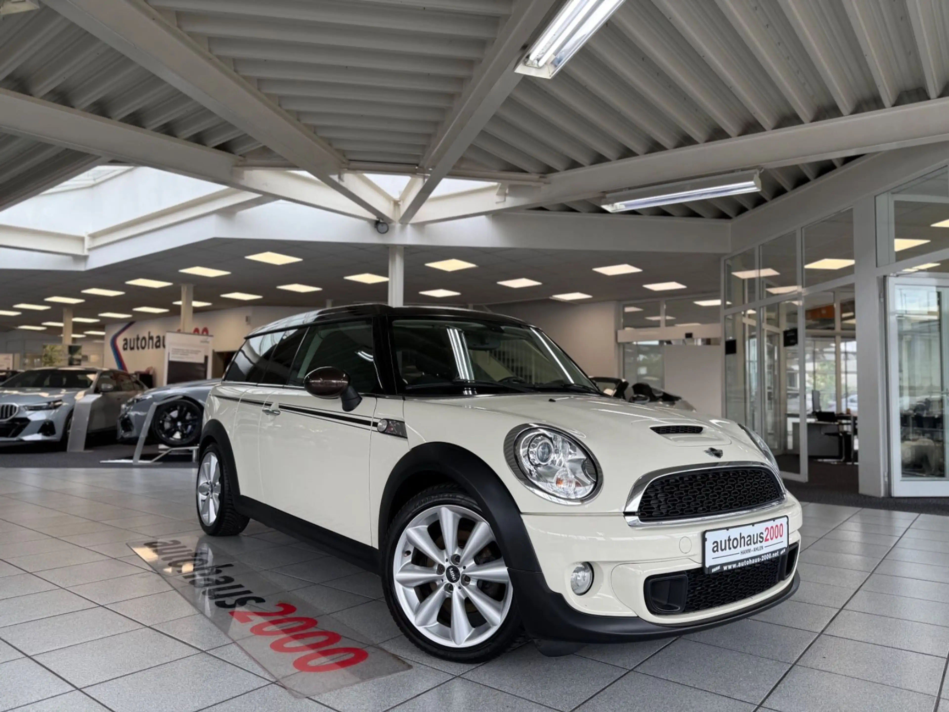 MINI Cooper SD Clubman Hyde Park XENON/BT/PDC/H&K