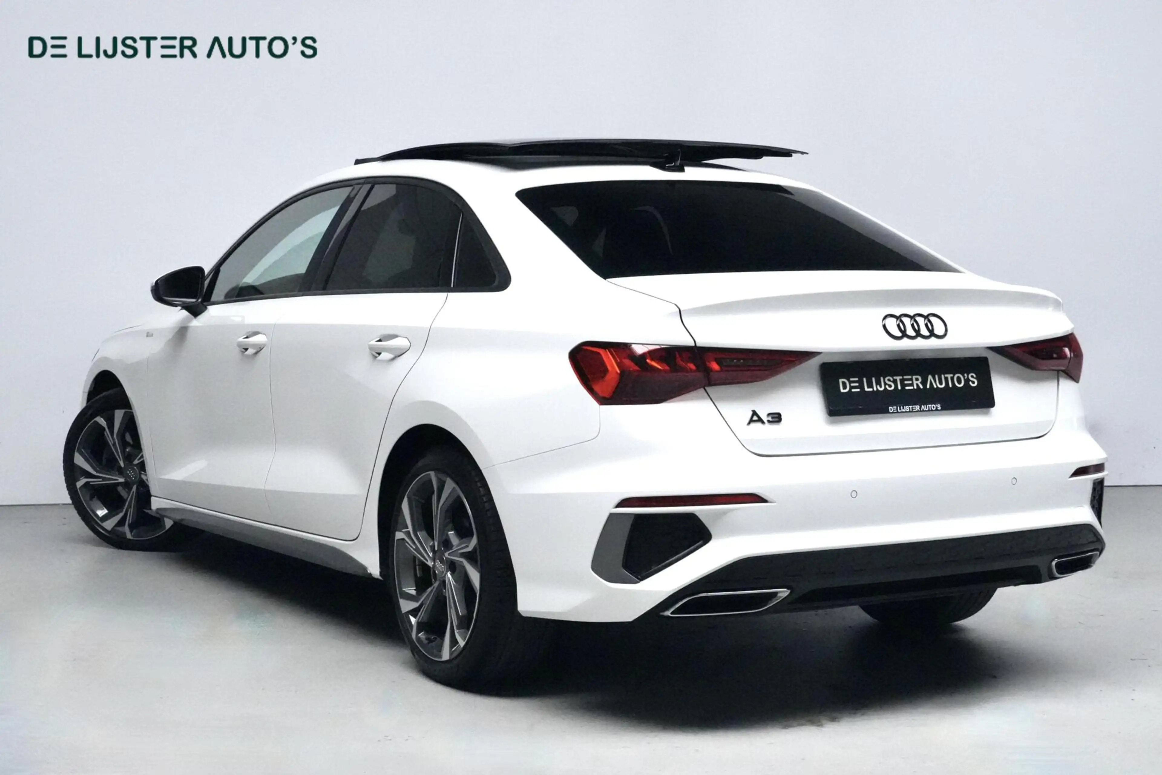 Audi A3 Limousine 35 TFSI S Line Sport Automaat 150 PK | P — photo 3