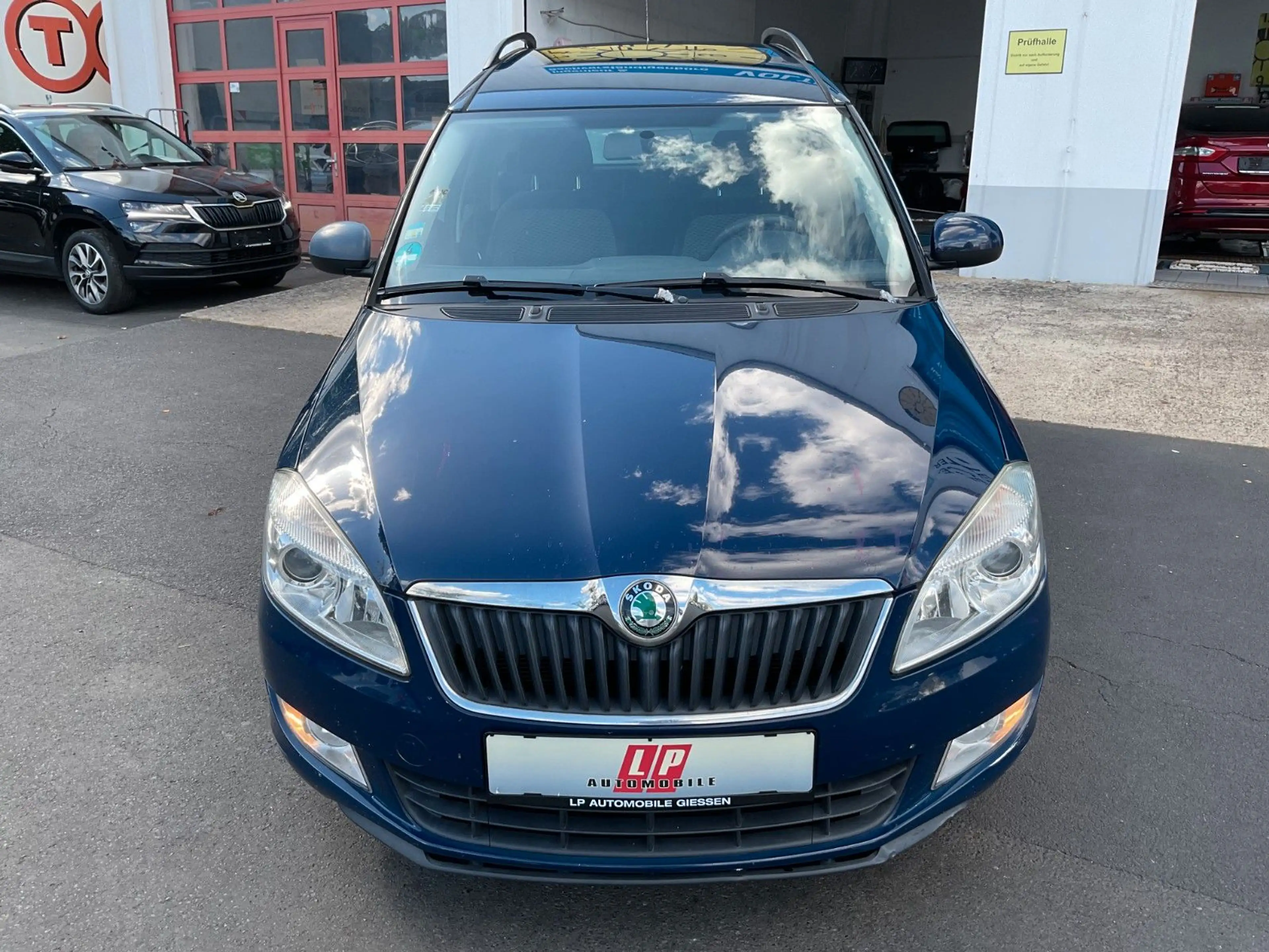 Skoda Roomster 1.2 TSI Automatik Klima AHK PDC Xenon — photo 2