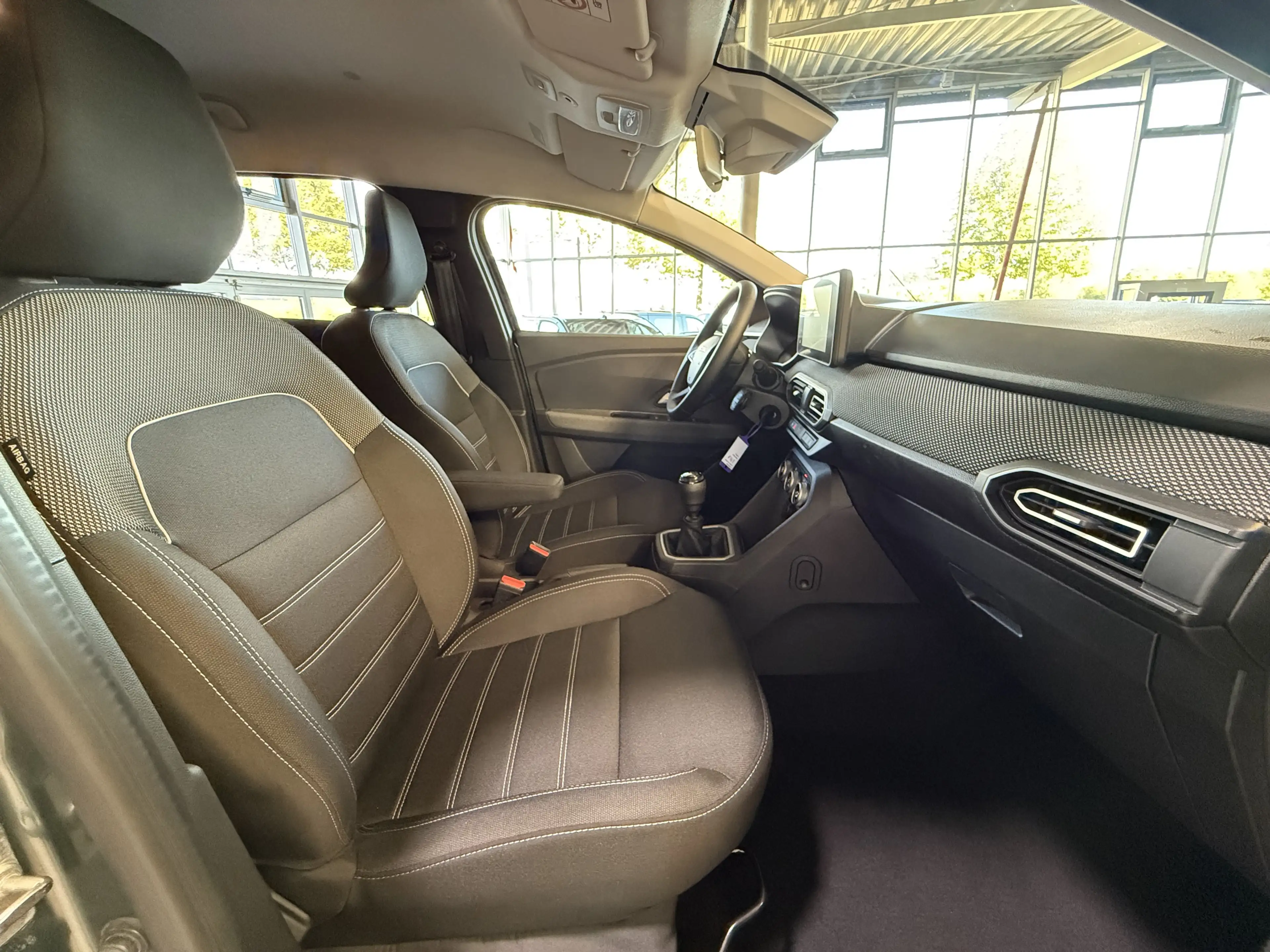 Dacia Jogger Eco-G 100 Expression 7-Sitzer Navi SH — photo 15