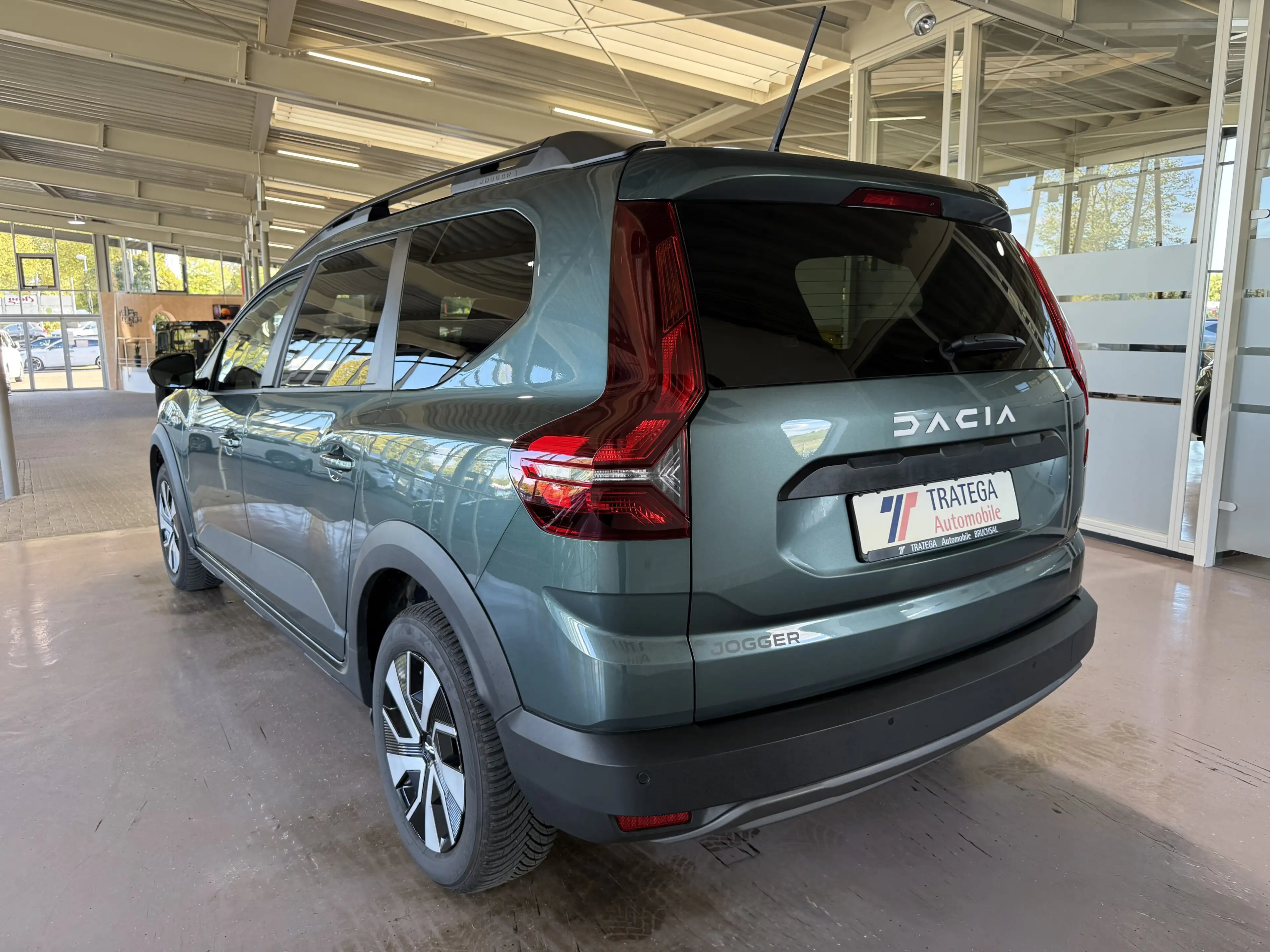Dacia Jogger Eco-G 100 Expression 7-Sitzer Navi SH — photo 6