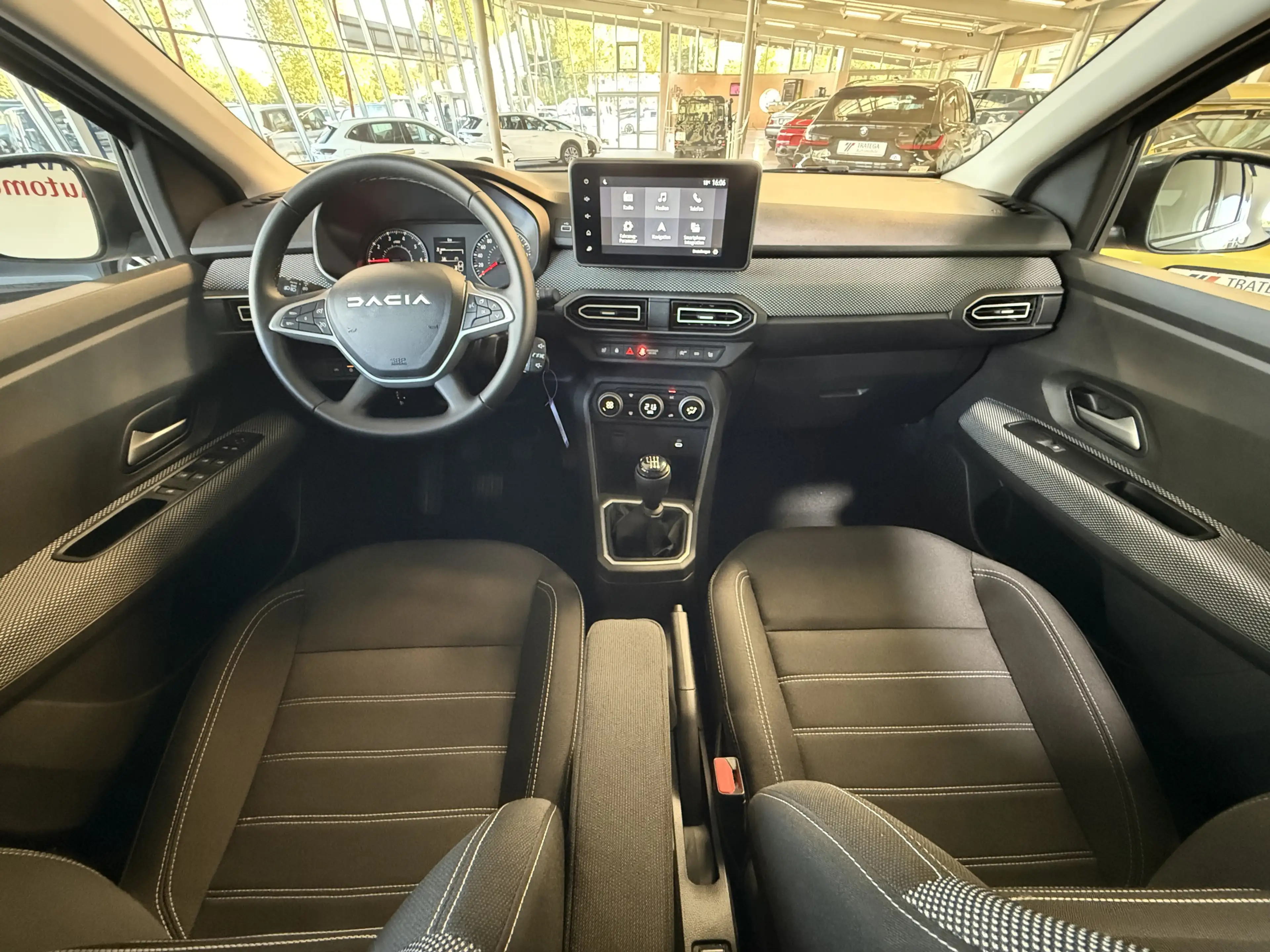 Dacia Jogger Eco-G 100 Expression 7-Sitzer Navi SH — photo 13