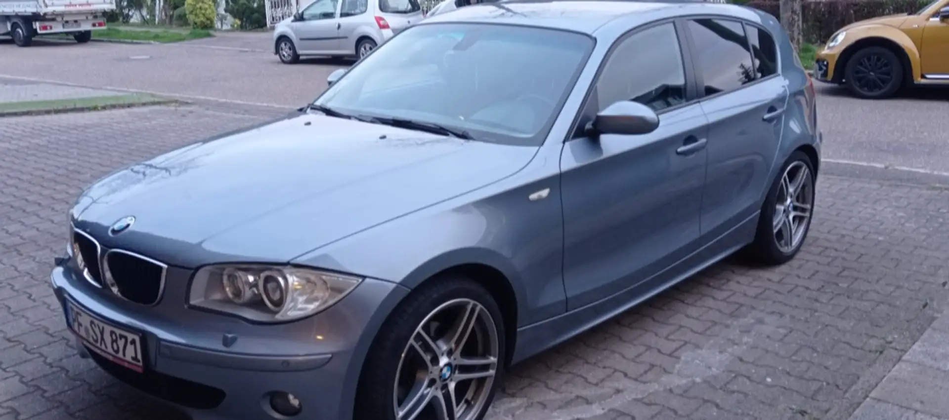 BMW 120 120i Aut. - 1