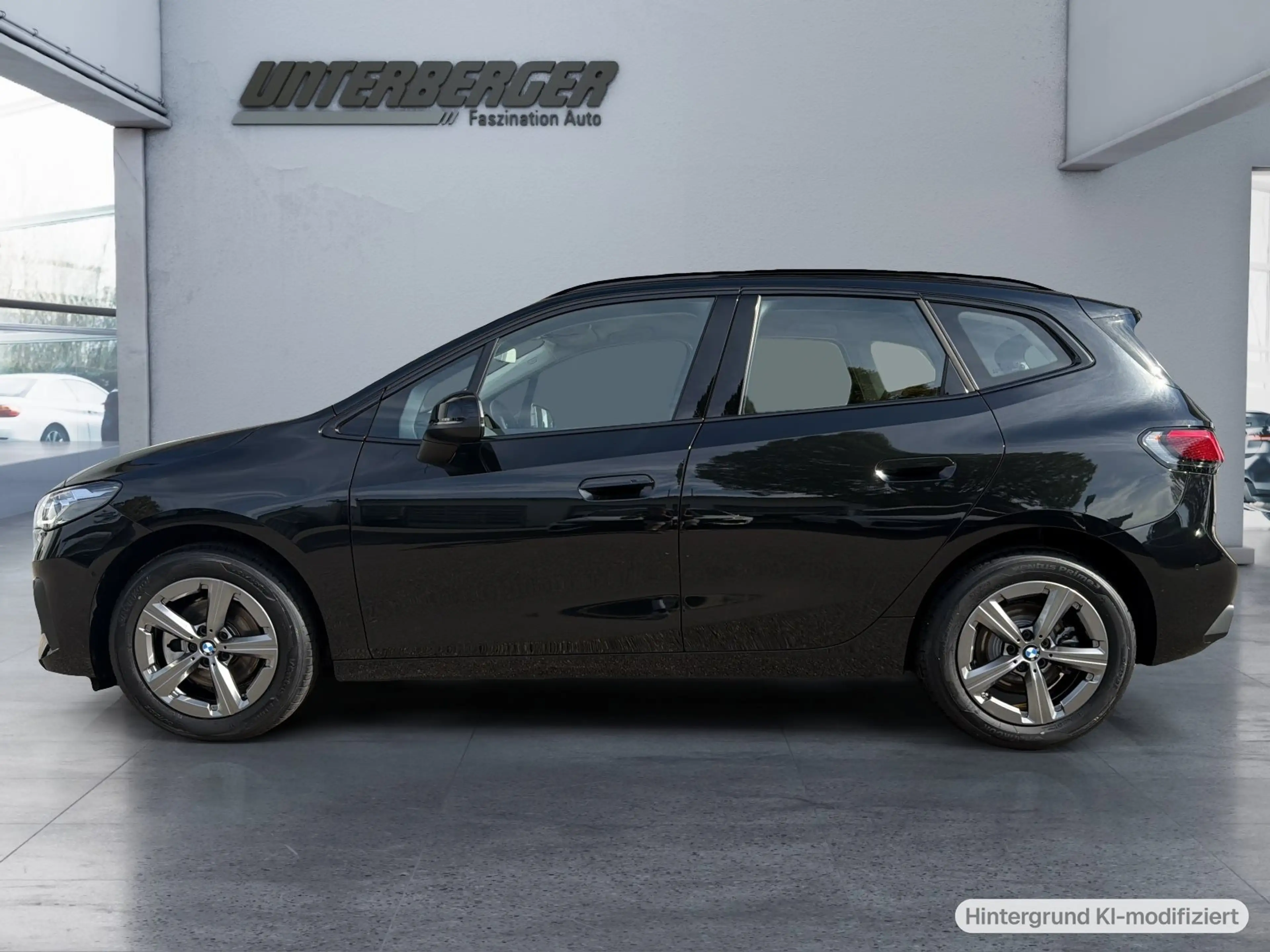 BMW 220 i Active Tourer SHZ LED AHK — photo 3