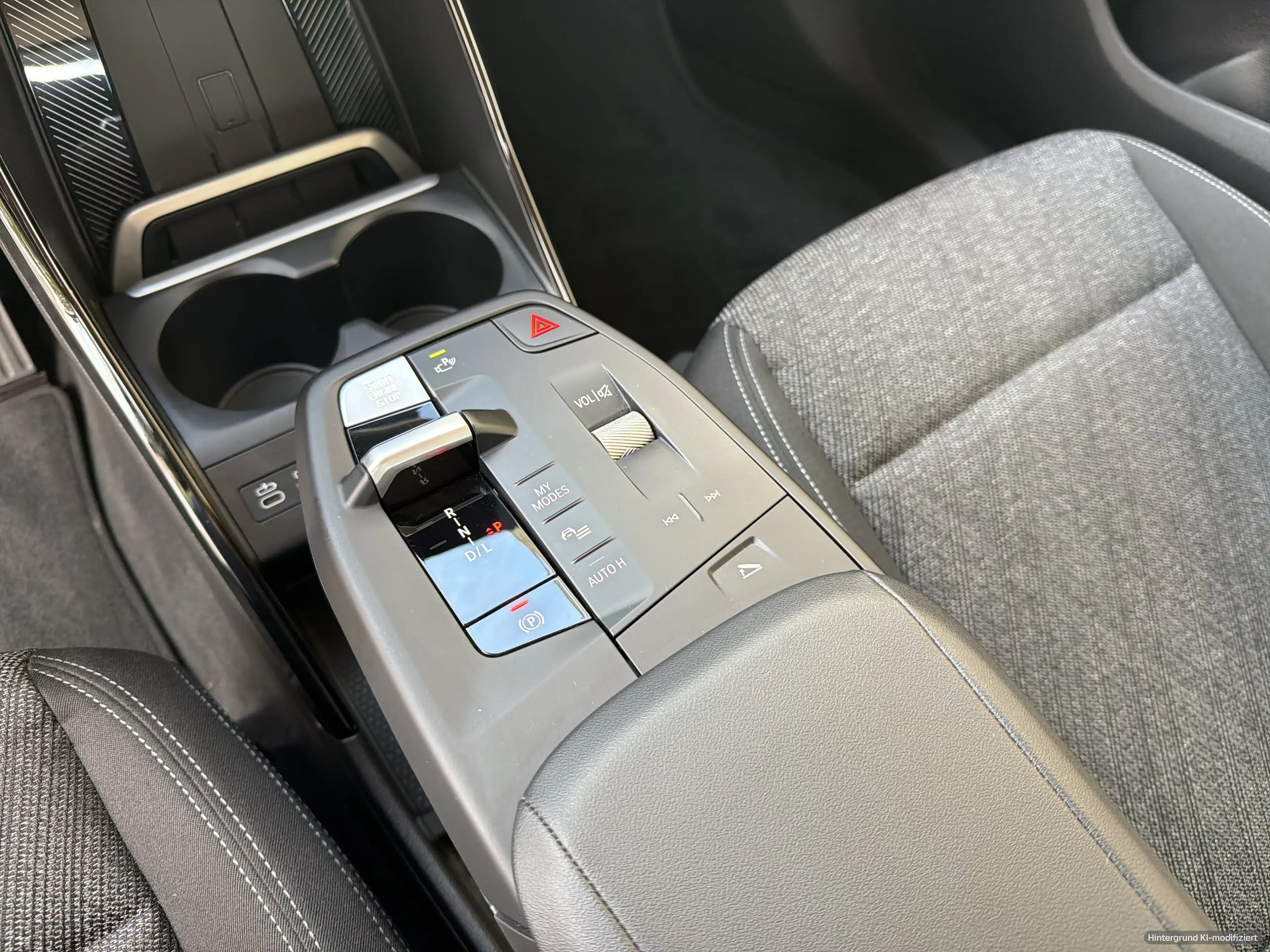 BMW 220 i Active Tourer SHZ LED AHK — photo 14