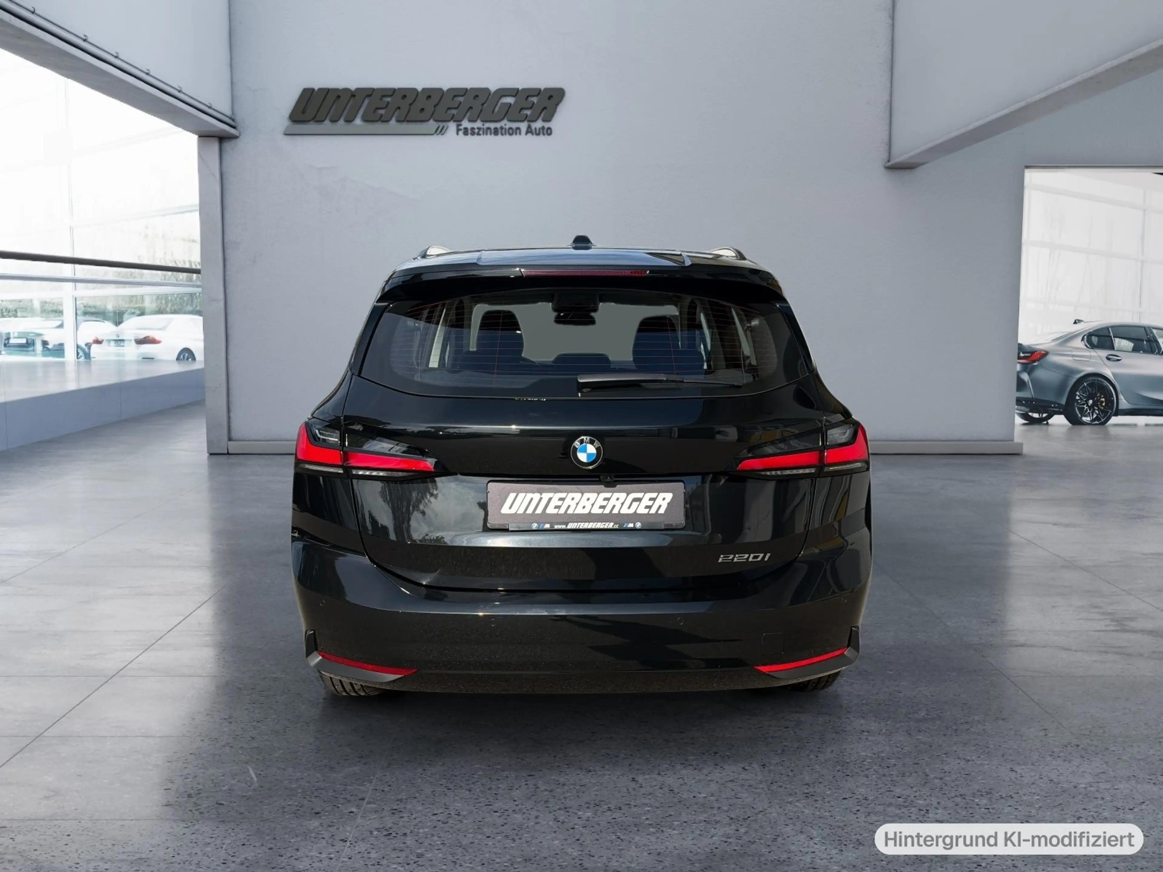 BMW 220 i Active Tourer SHZ LED AHK — photo 5
