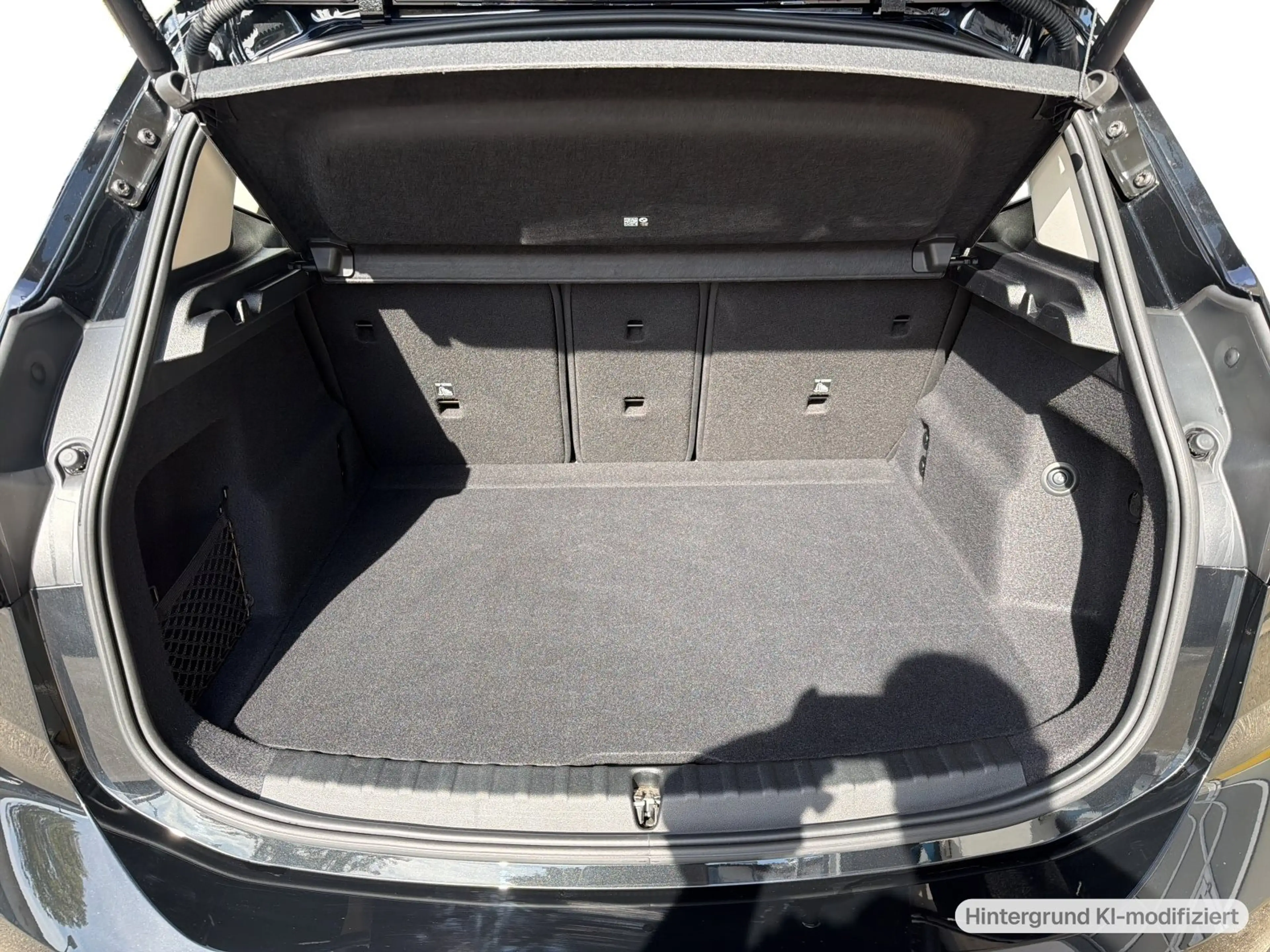 BMW 220 i Active Tourer SHZ LED AHK — photo 12
