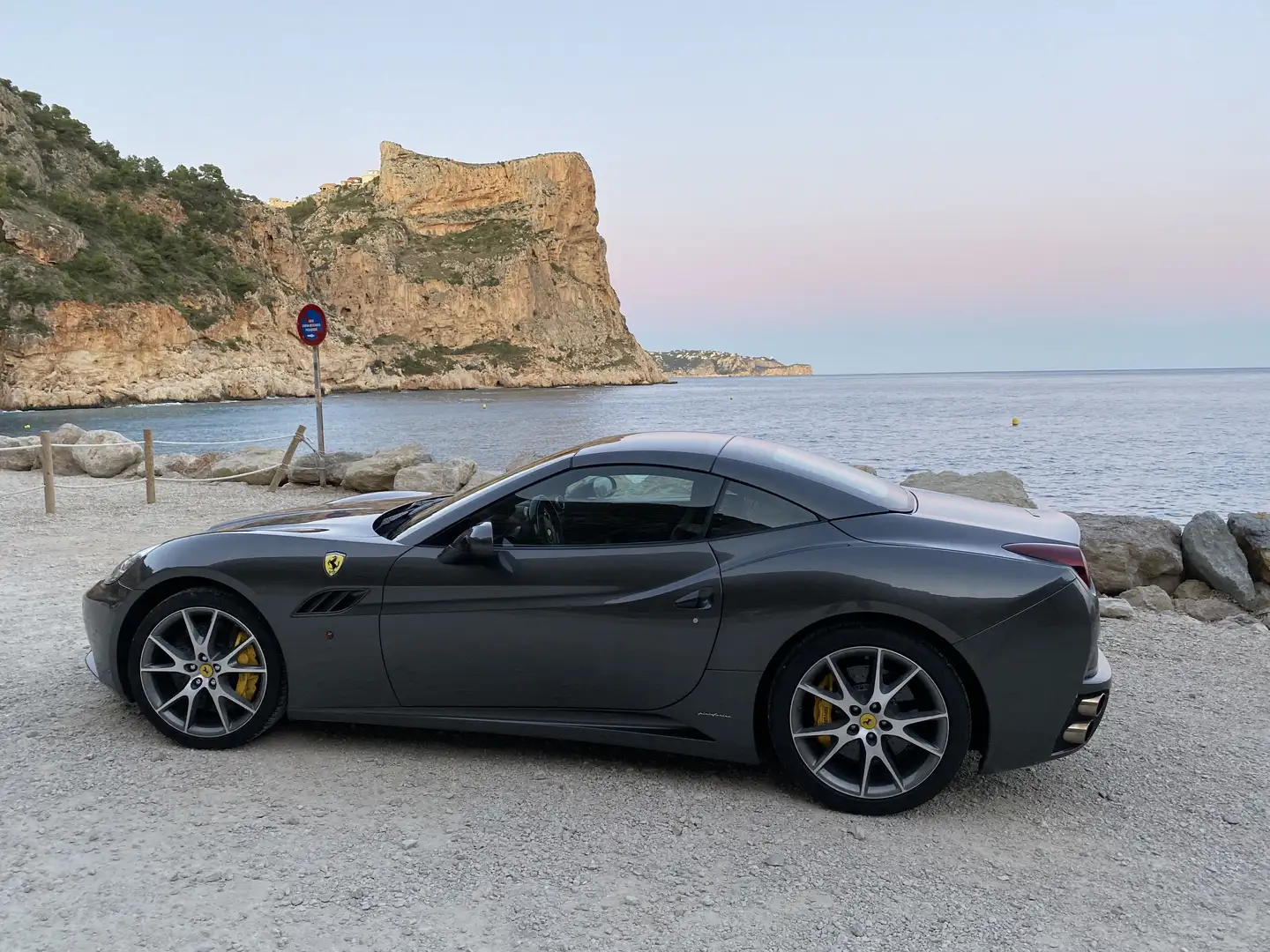 Ferrari California FULL EXTRAS UNICO - 2