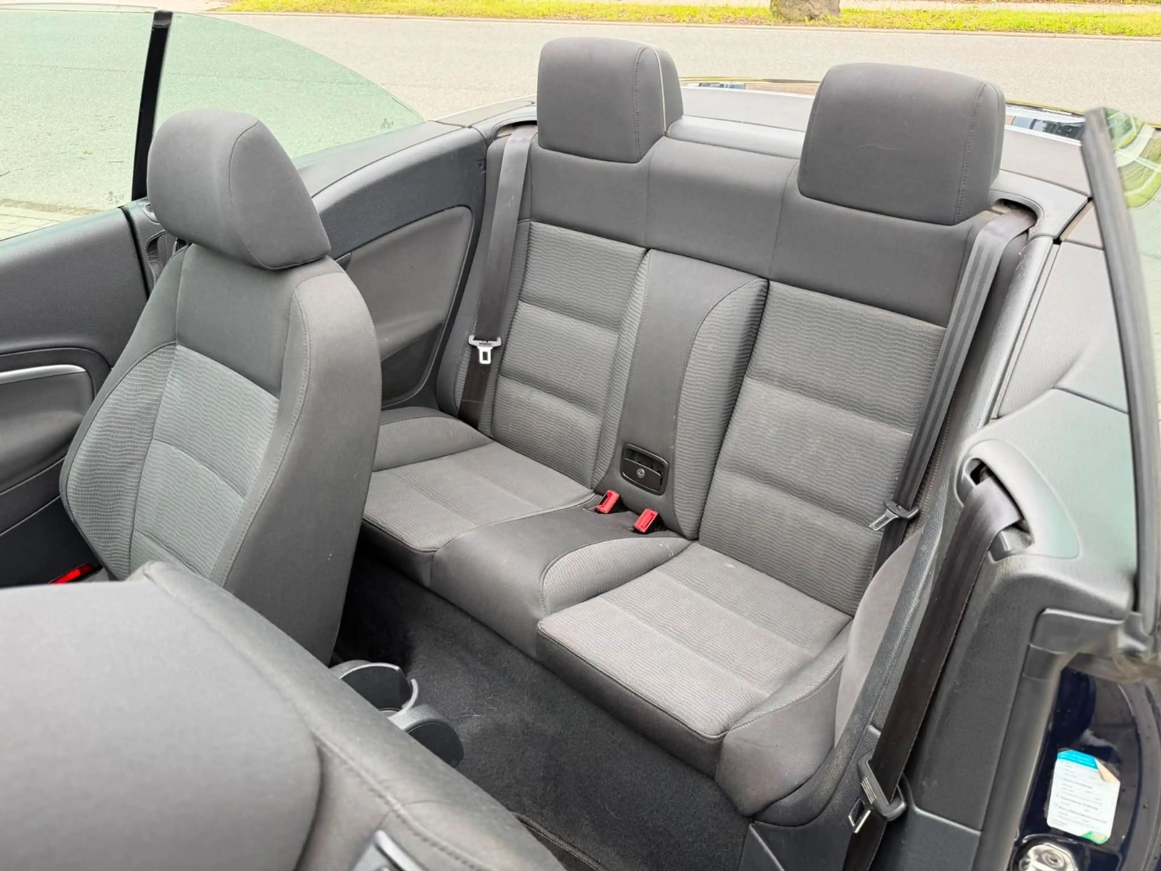 Volkswagen Eos 1.4 TSI Basis SD Standhzg. SHZ PDC Klima — photo 11